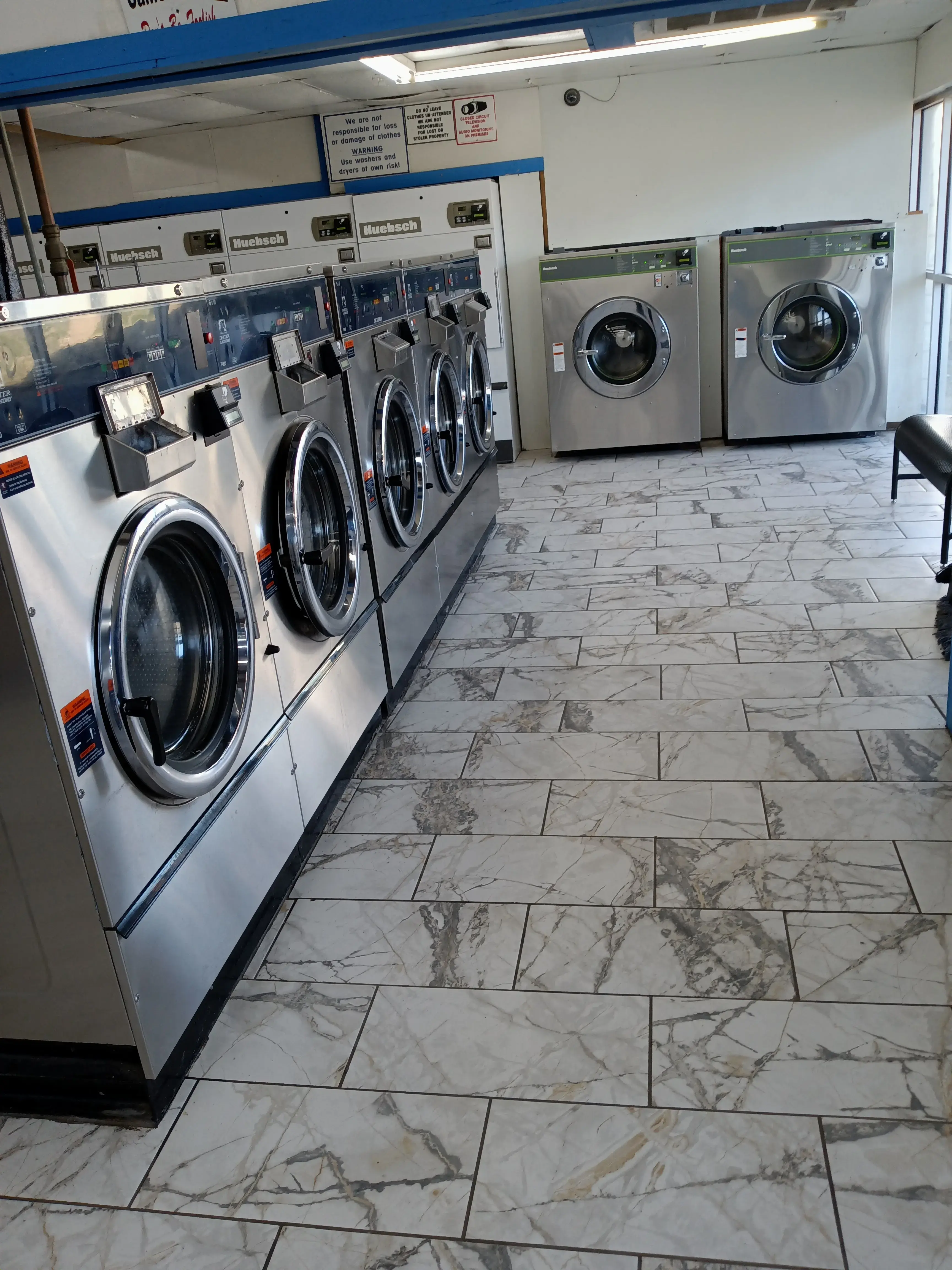 Best Wash Laundromats – North Broadway thumbnail 3