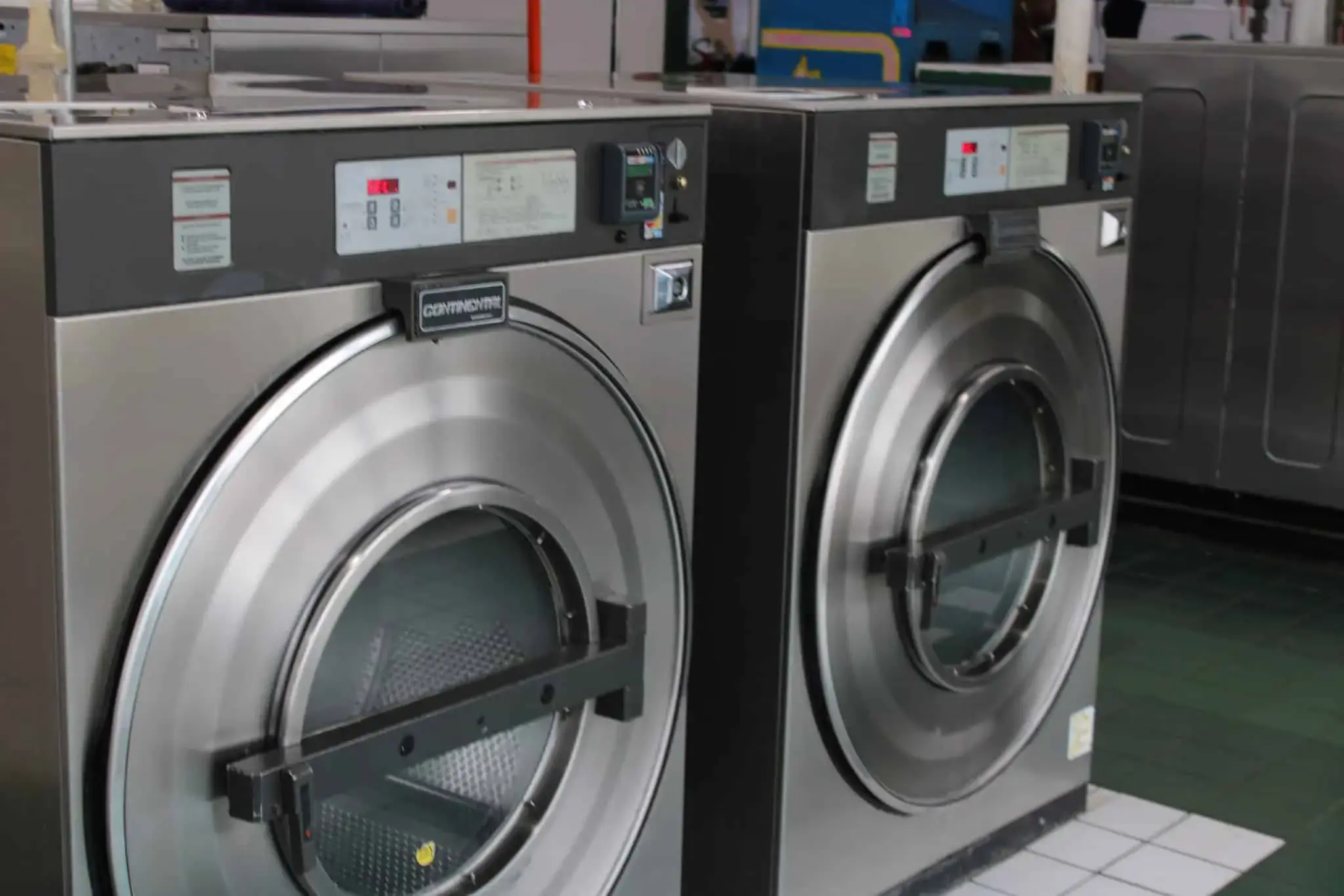 Best Wash Laundromats – North Broadway - Image 6