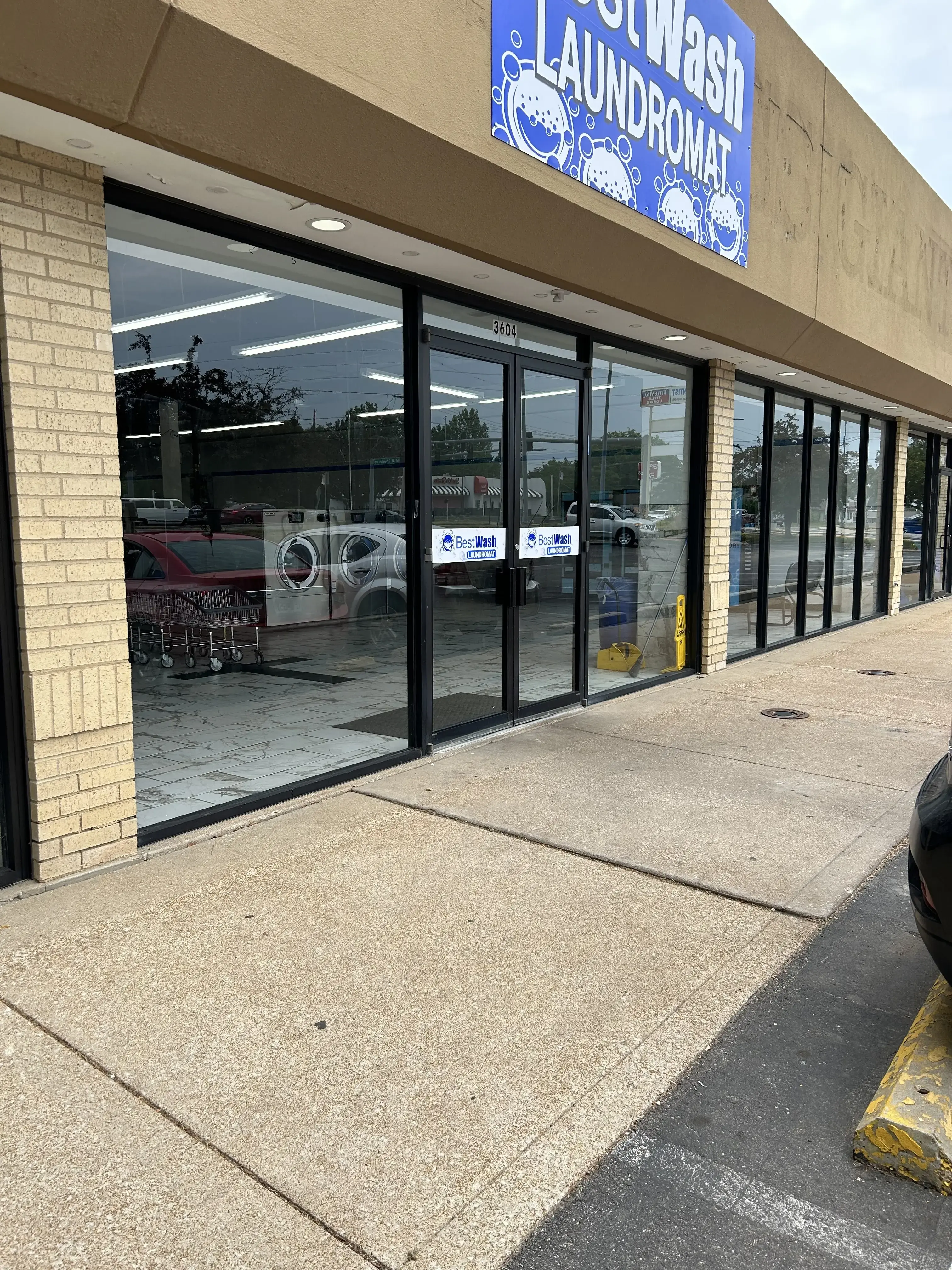 Best Wash Laundromats – North Lindbergh thumbnail 20