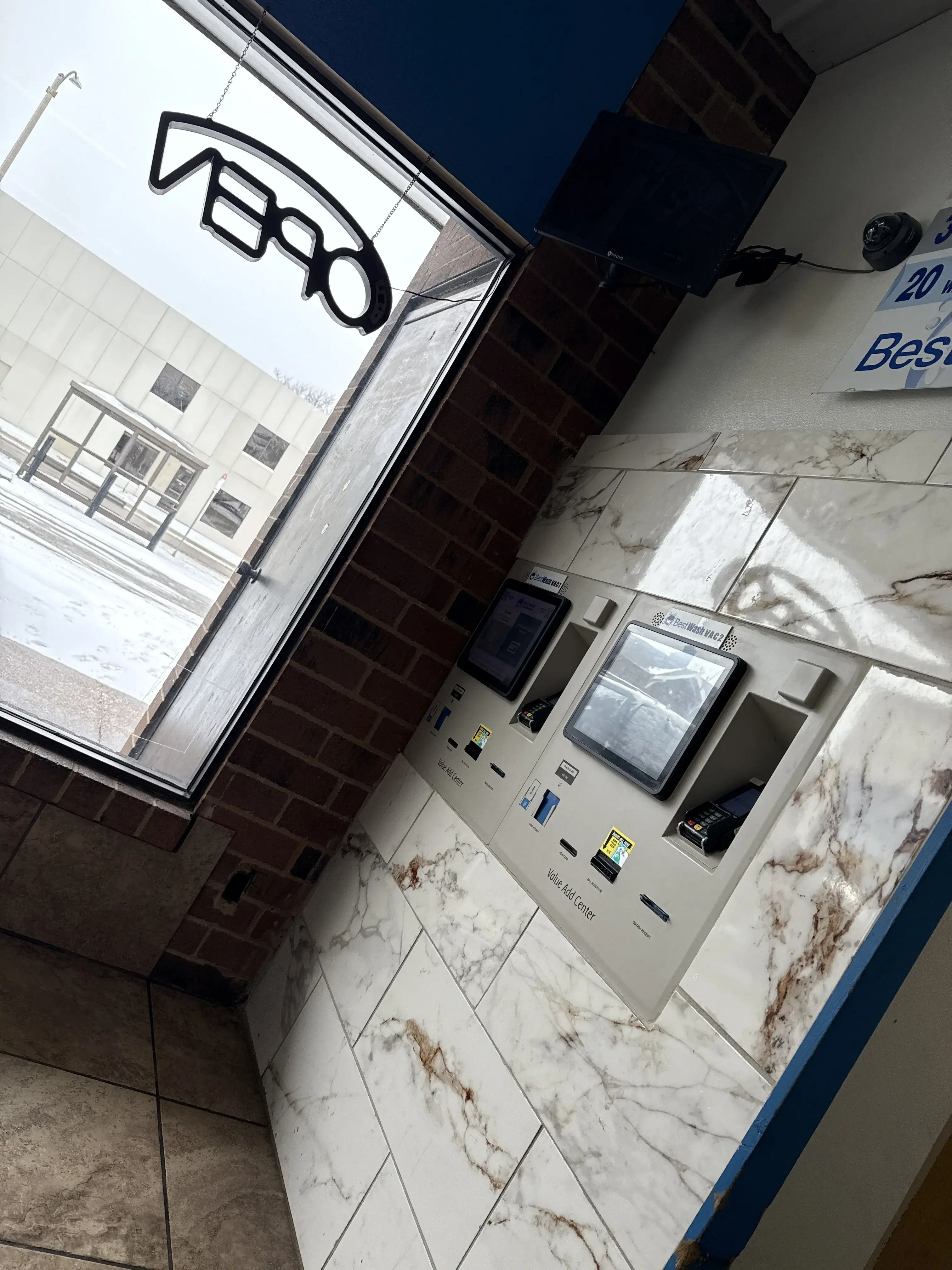 Best Wash Laundromats – South Grand Blvd thumbnail 7