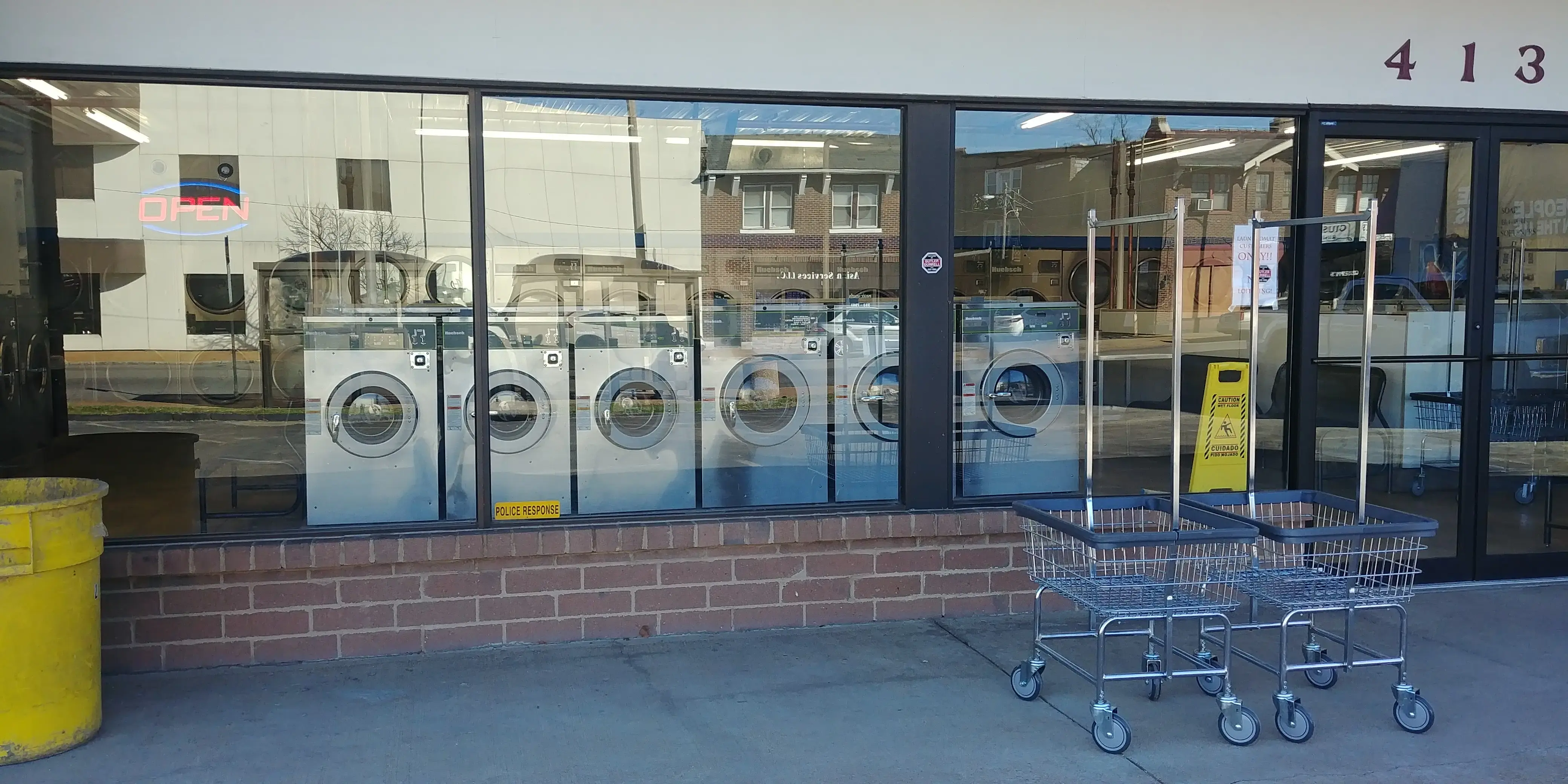 Best Wash Laundromats – South Grand Blvd thumbnail 2