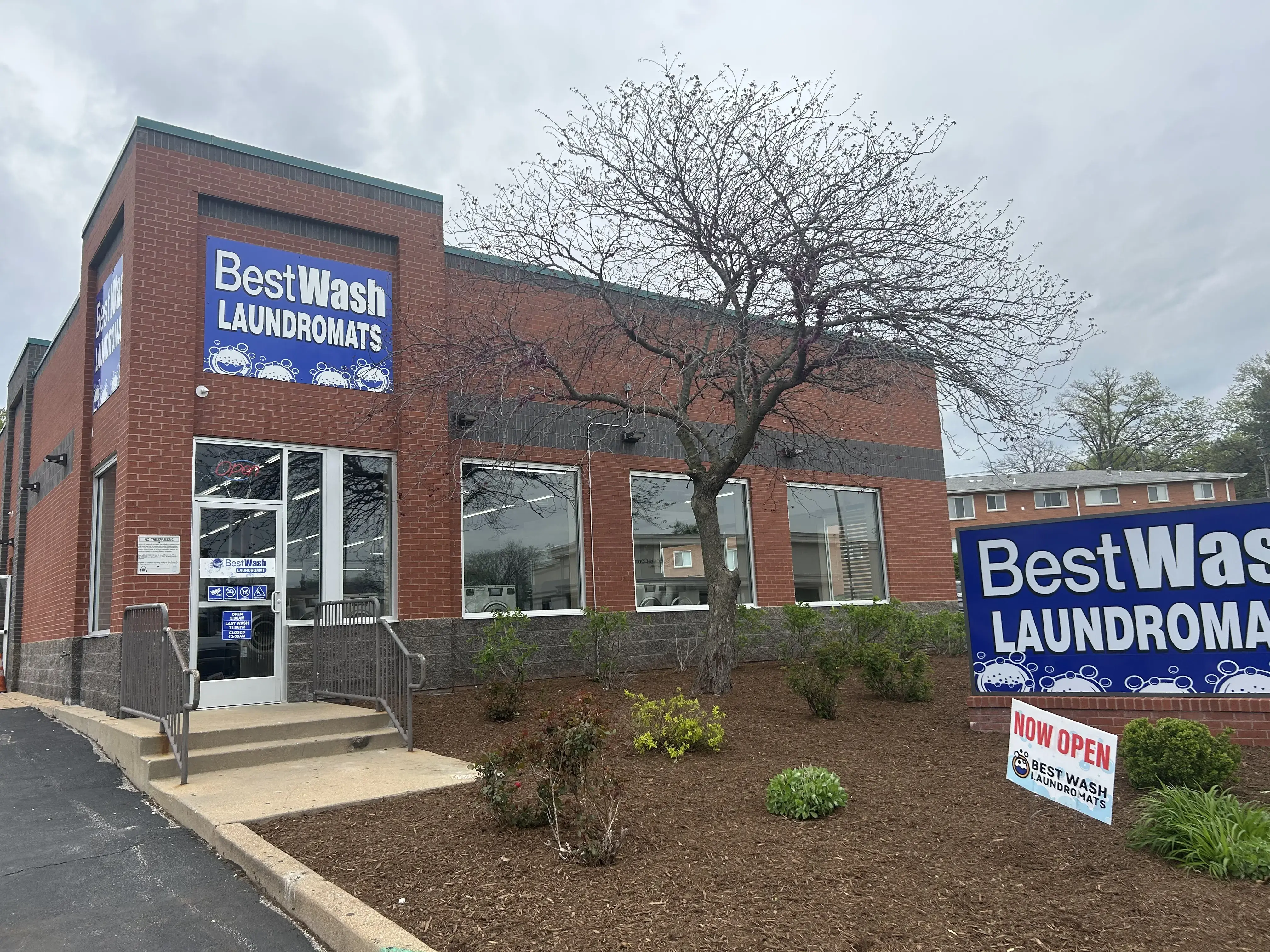 Best Wash Laundromats - Image 7