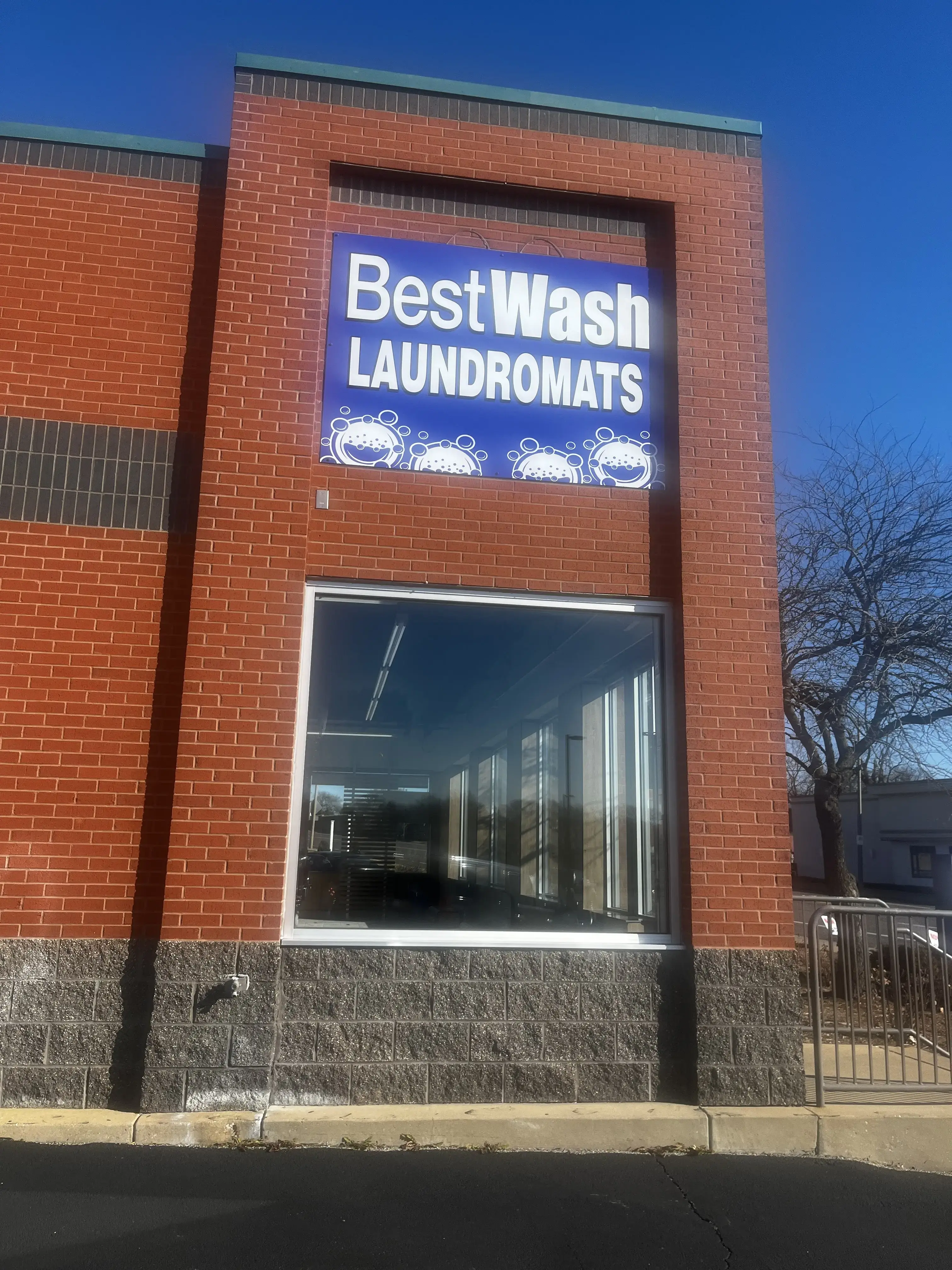 Best Wash Laundromats thumbnail 2