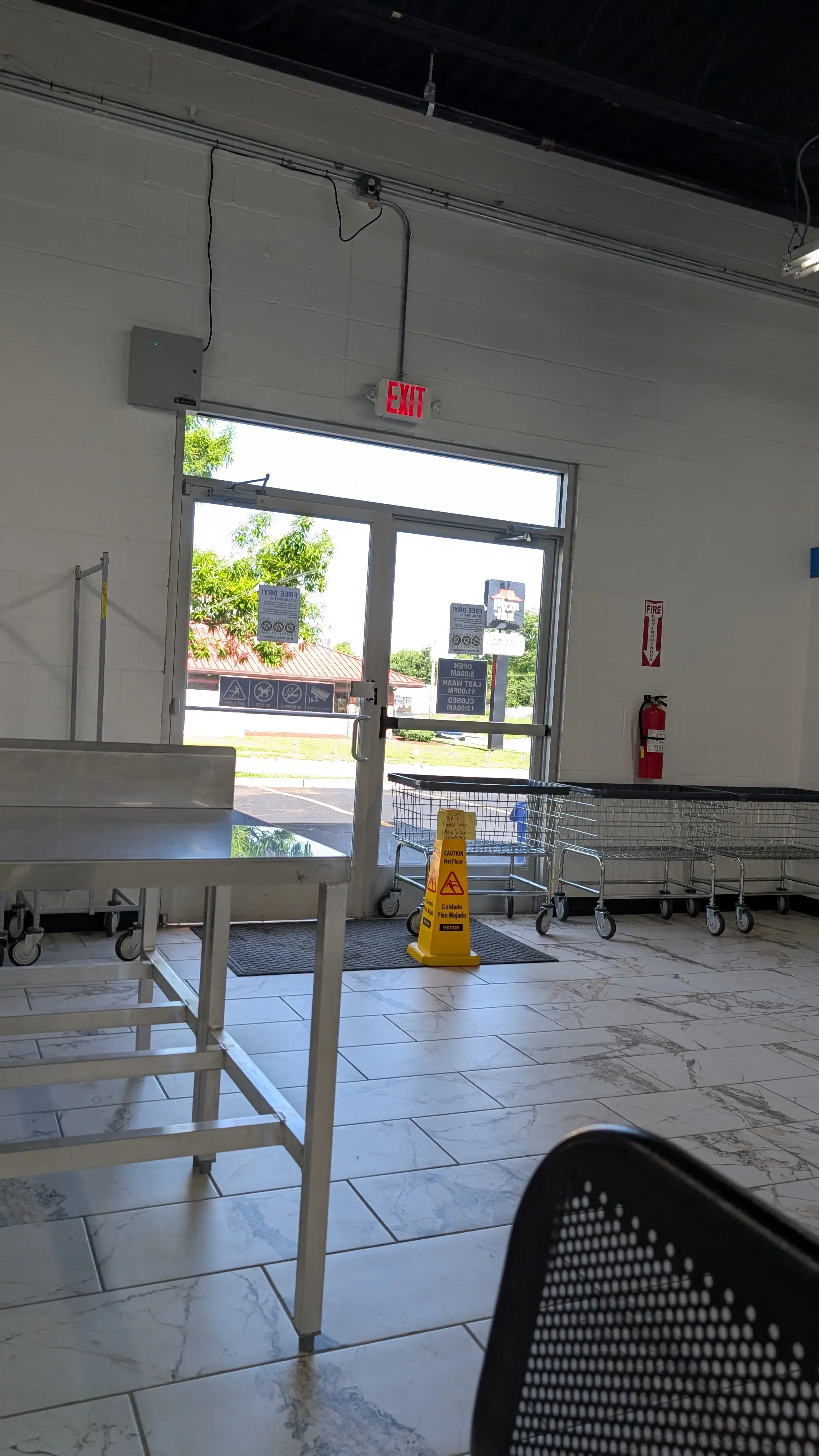 Best Wash Laundromats - Image 6