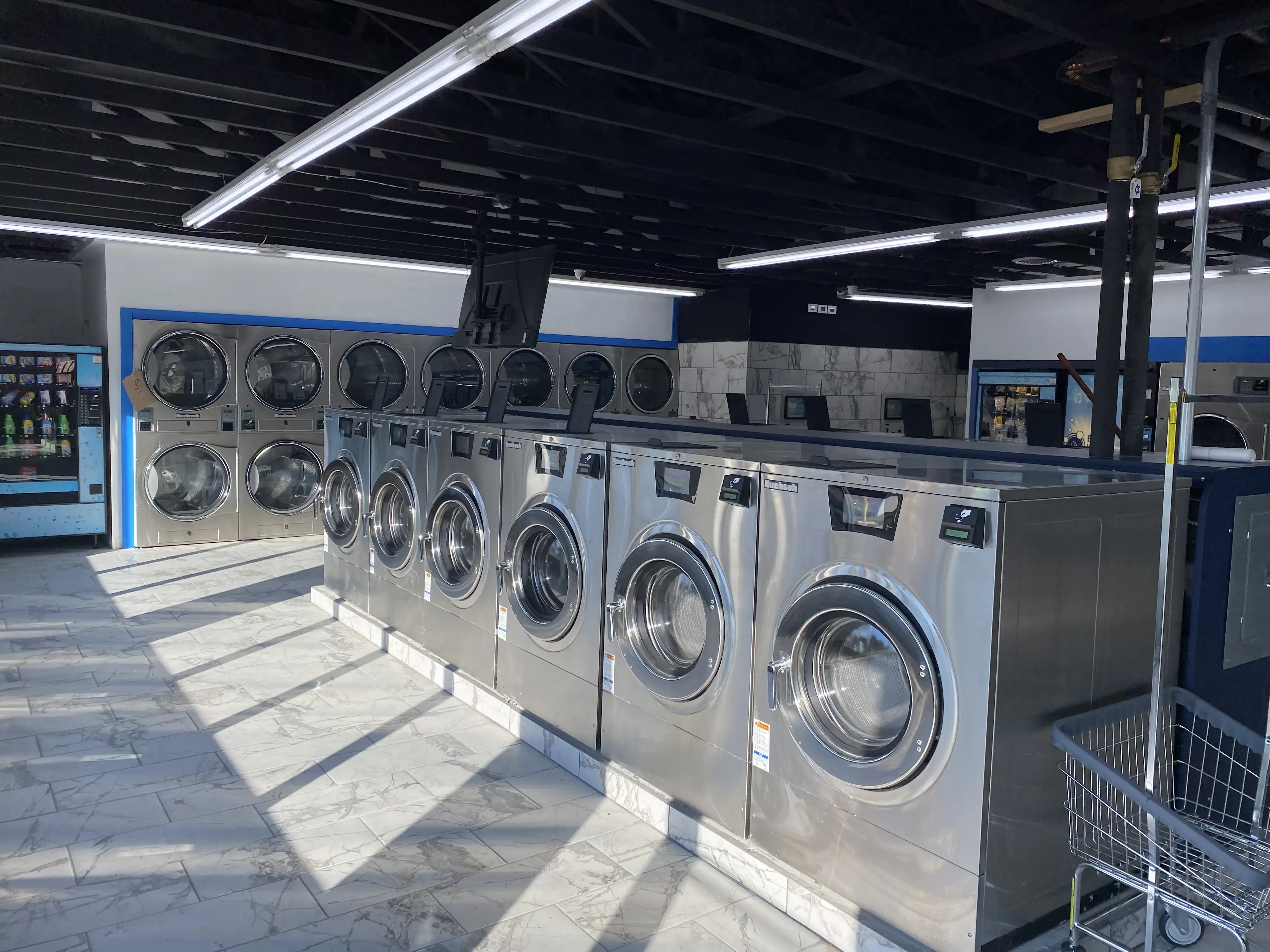 Best Wash Laundromats – Watson Road thumbnail 8