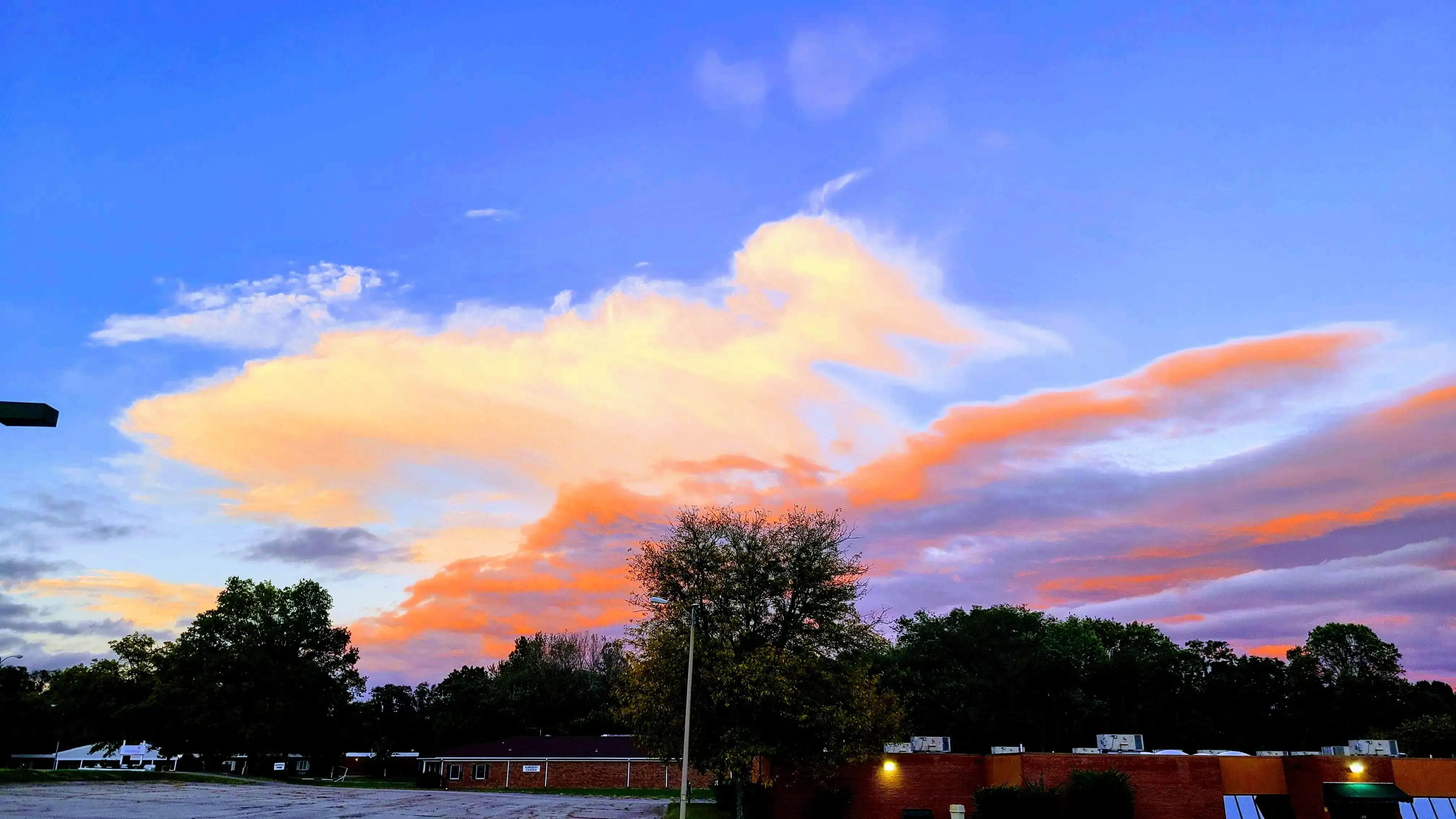 Best Wash Laundromats – West Main - Image 8