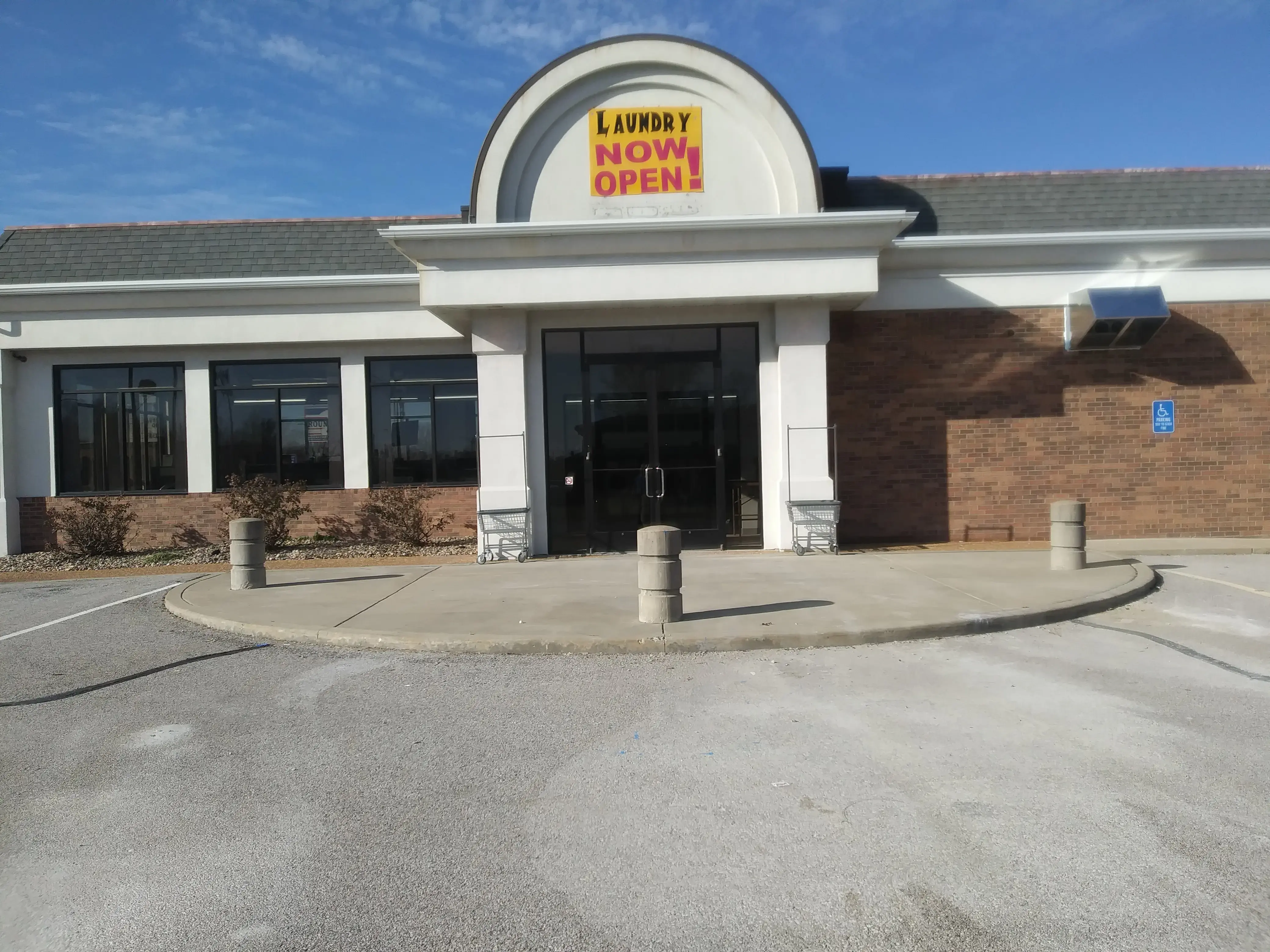 Best Wash Laundromats – West Main - Image 2