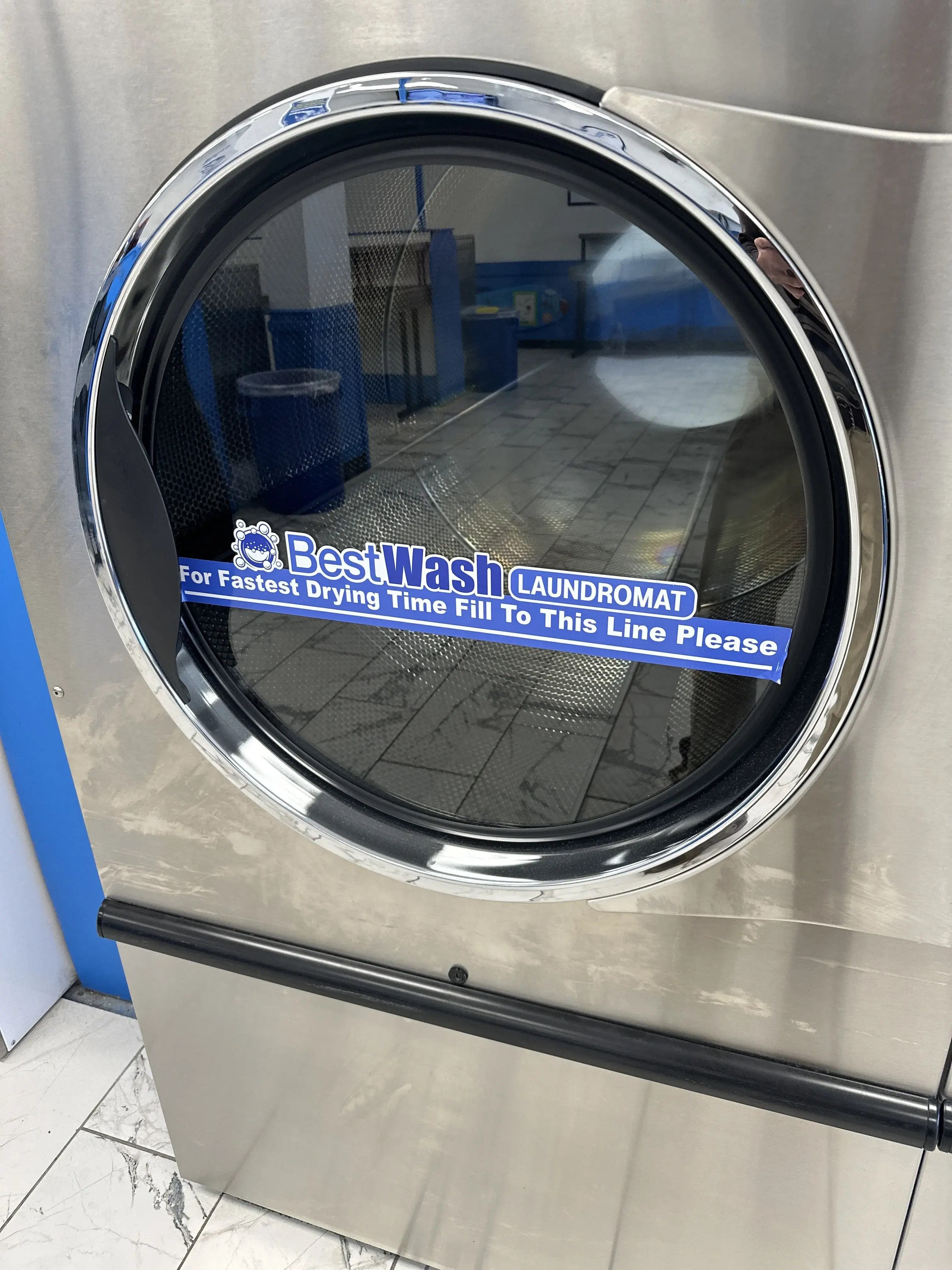 Best Wash Laundromats – West War Memorial Drive - Image 3
