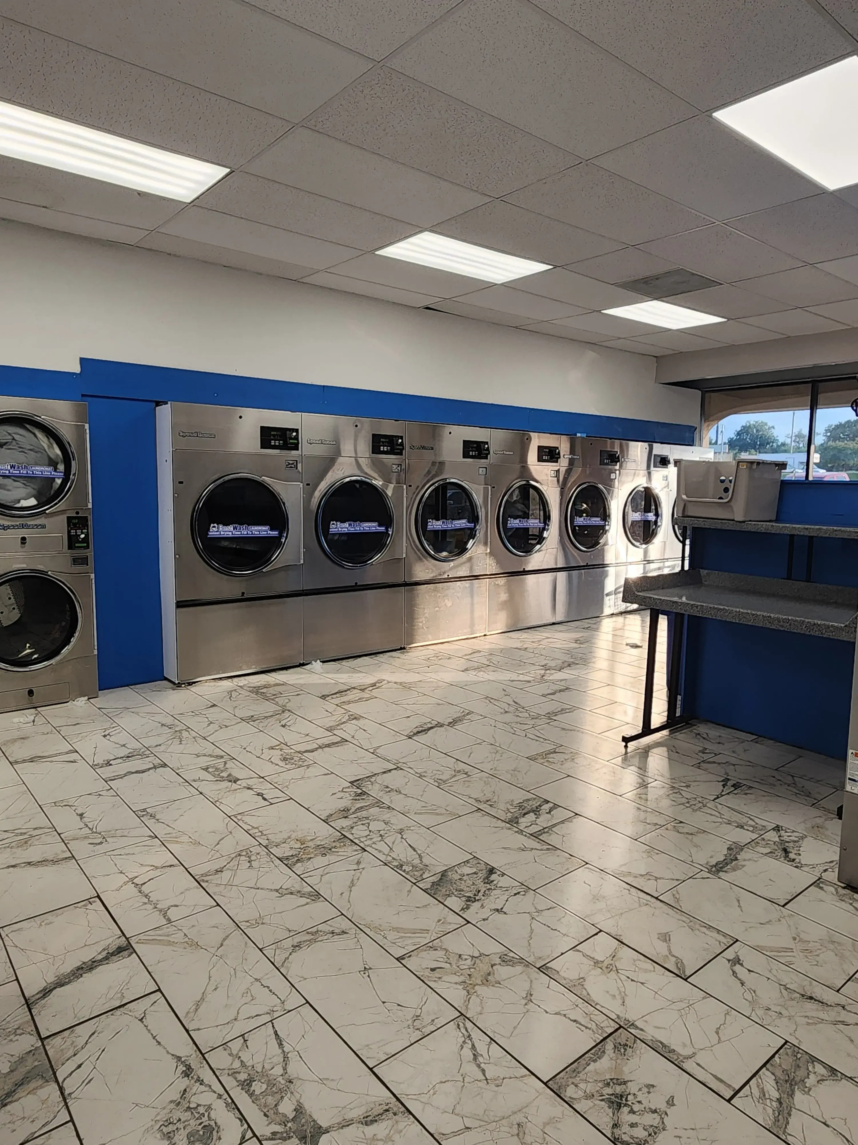 Best Wash Laundromats – West War Memorial Drive thumbnail 8