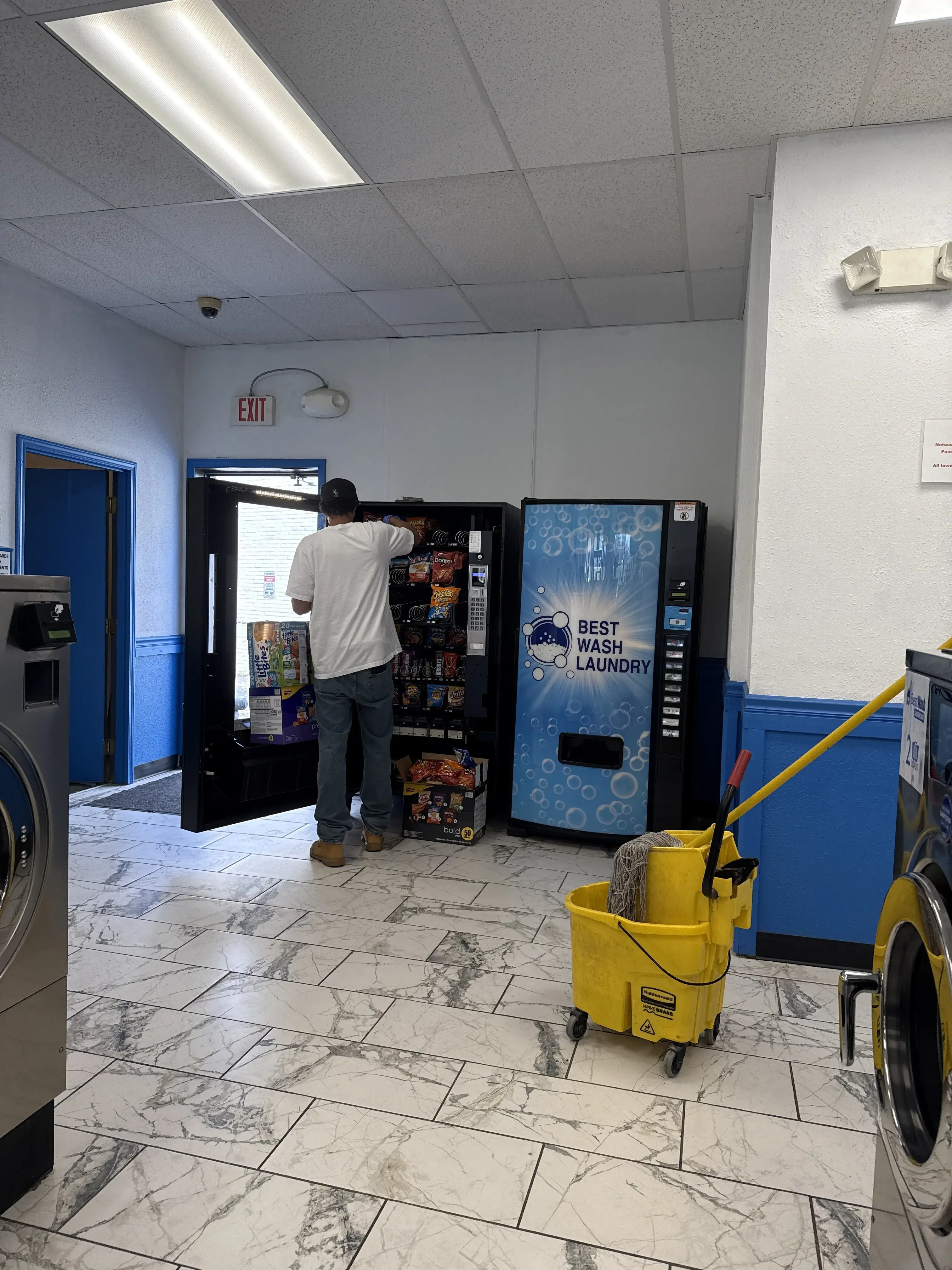 Best Wash Laundromats – West War Memorial Drive thumbnail 7
