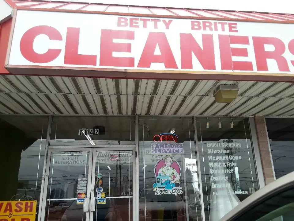 Betty Brite Cleaners - Image 14