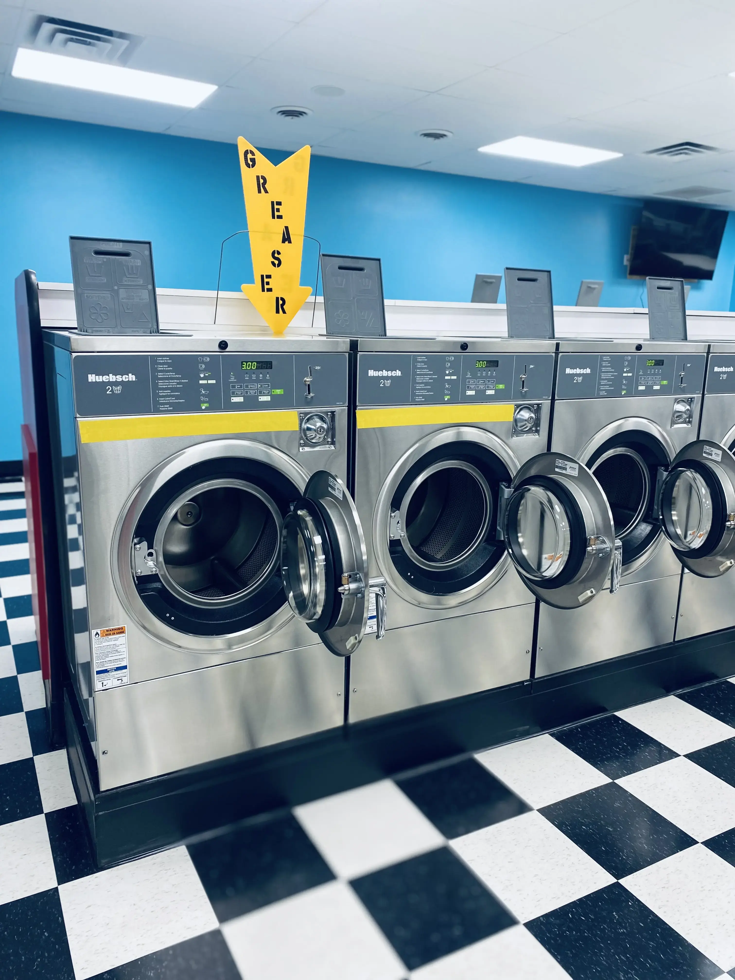 Betty P's Laundry Service - Image 7