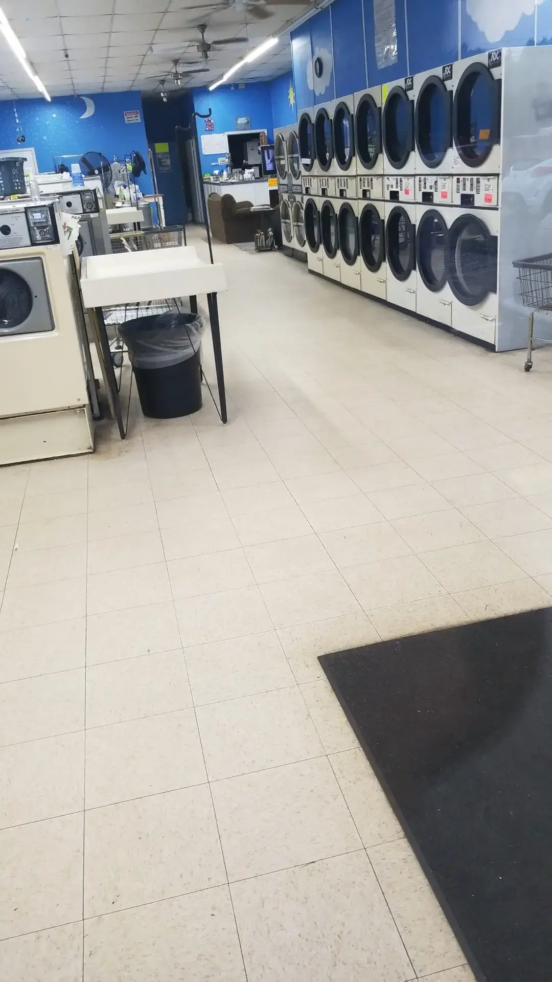 Beverly's Home Style Laundry - Image 8