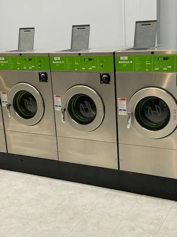 Beverly's Home Style Laundry - Image 10