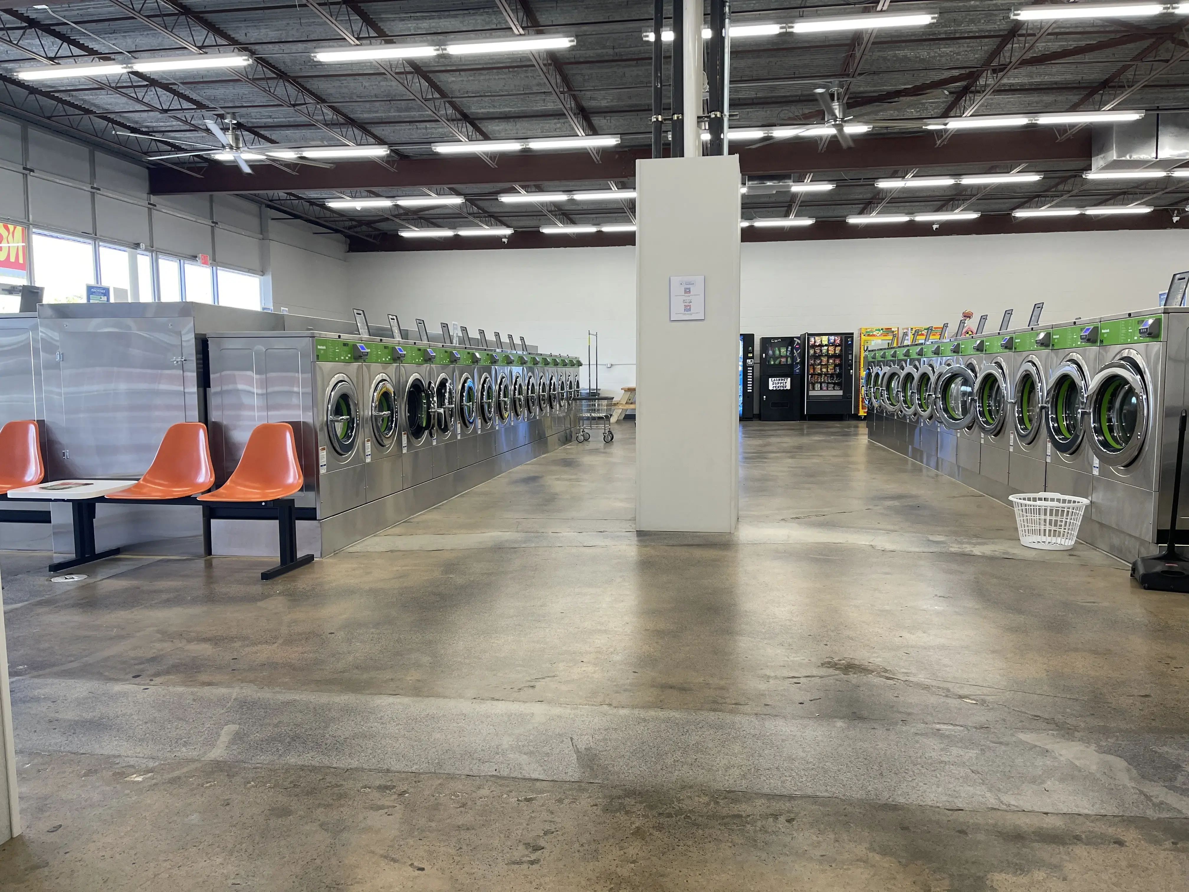 Big Al's Laundromat Self Serve and Wash Dry Fold Drop Off Service thumbnail 14