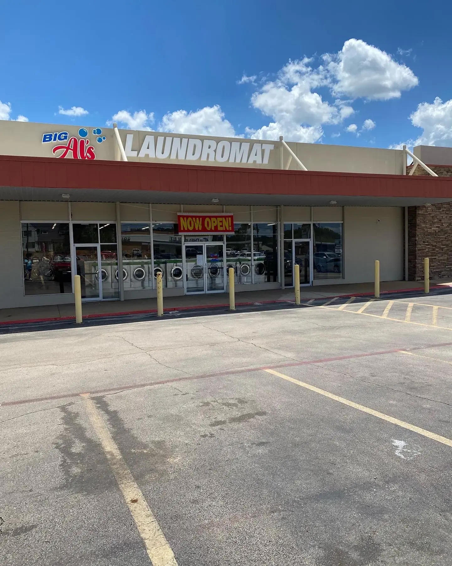 Big Al's Laundromat Self Serve and Wash Dry Fold Drop Off Service thumbnail 18