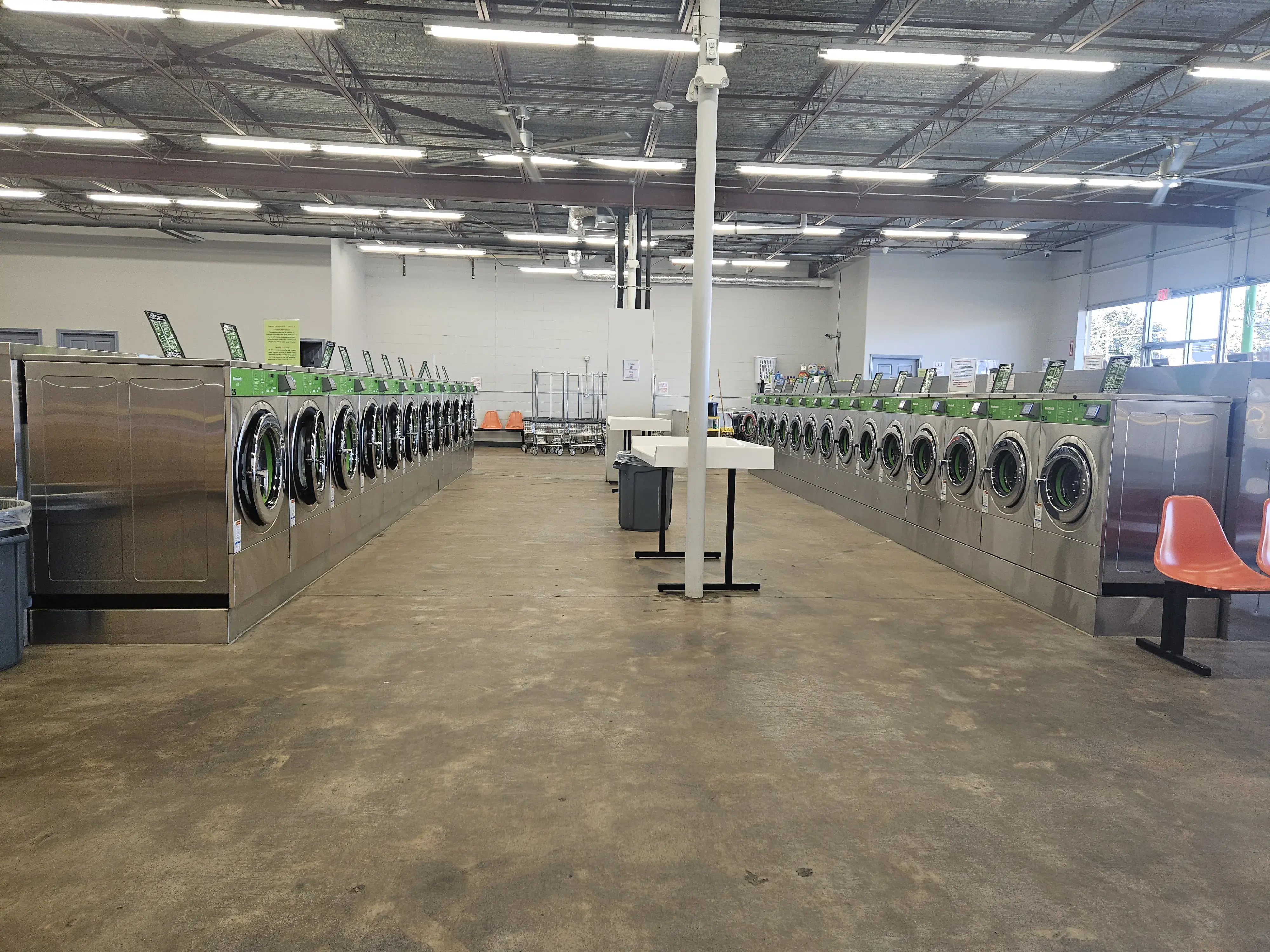 Big Al's Laundromat Self Serve and Wash Dry Fold Drop Off Service location