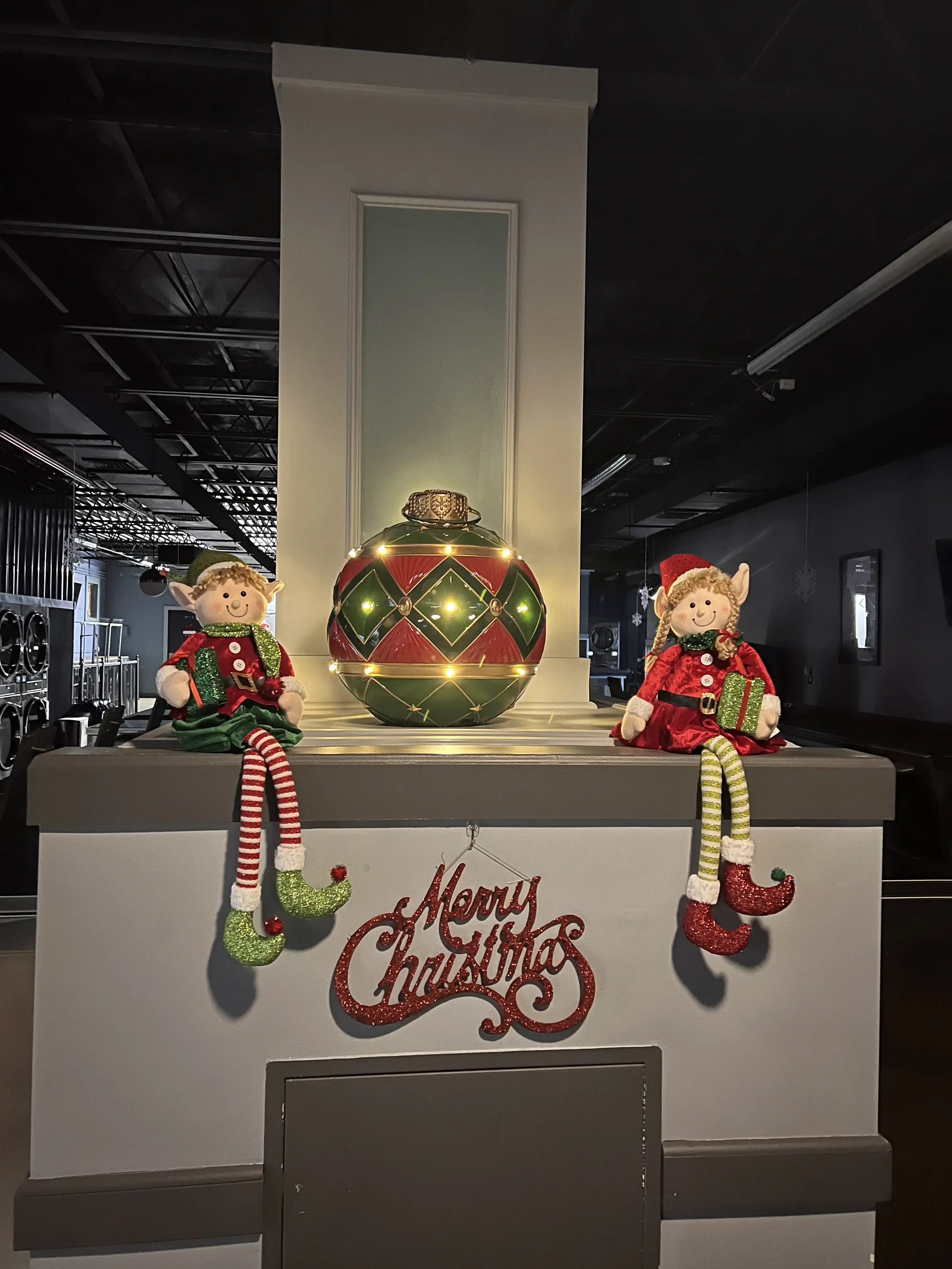 Big Bubbles Laundromat thumbnail 4