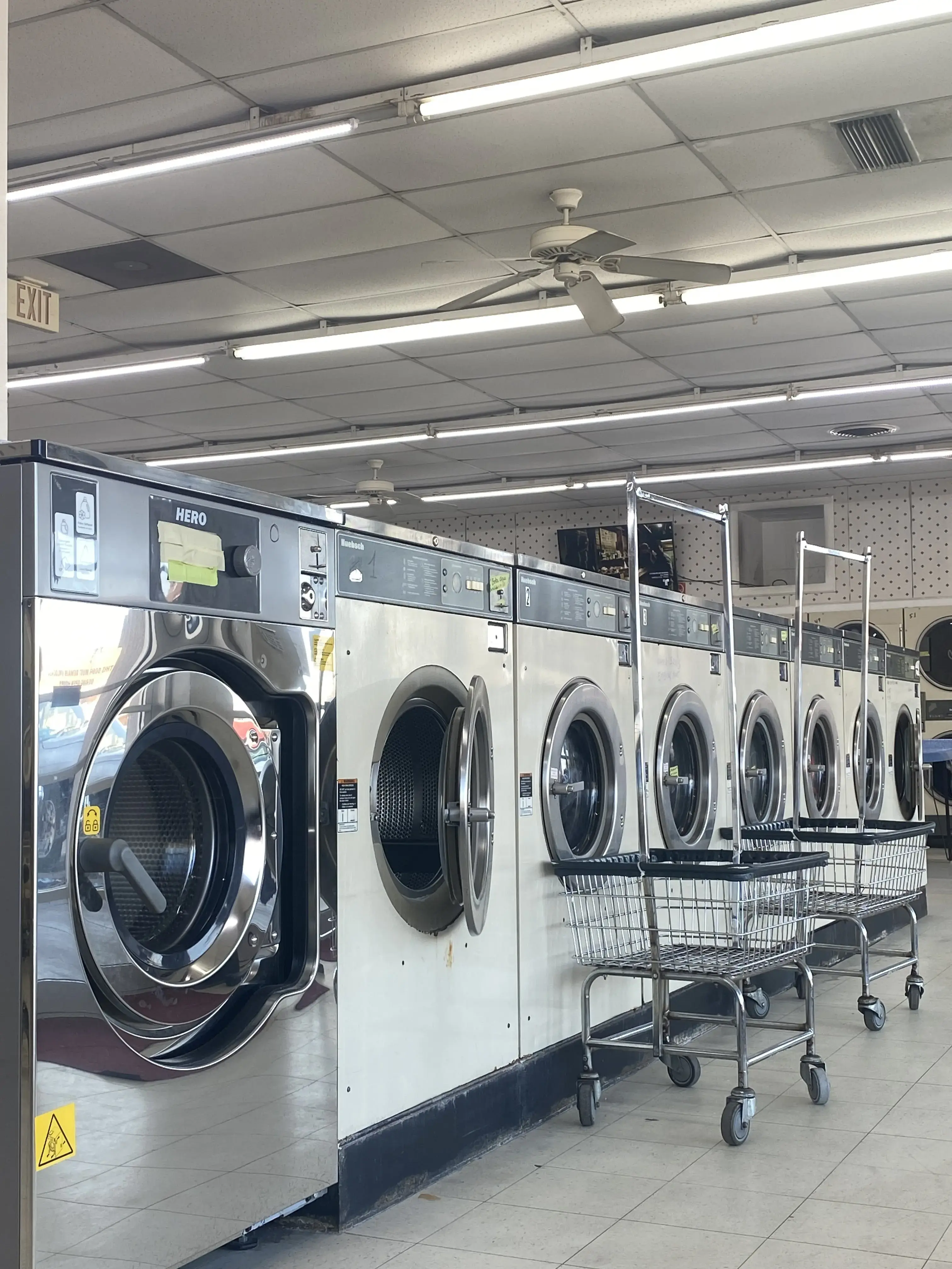 Big Coin Laundry - Image 4