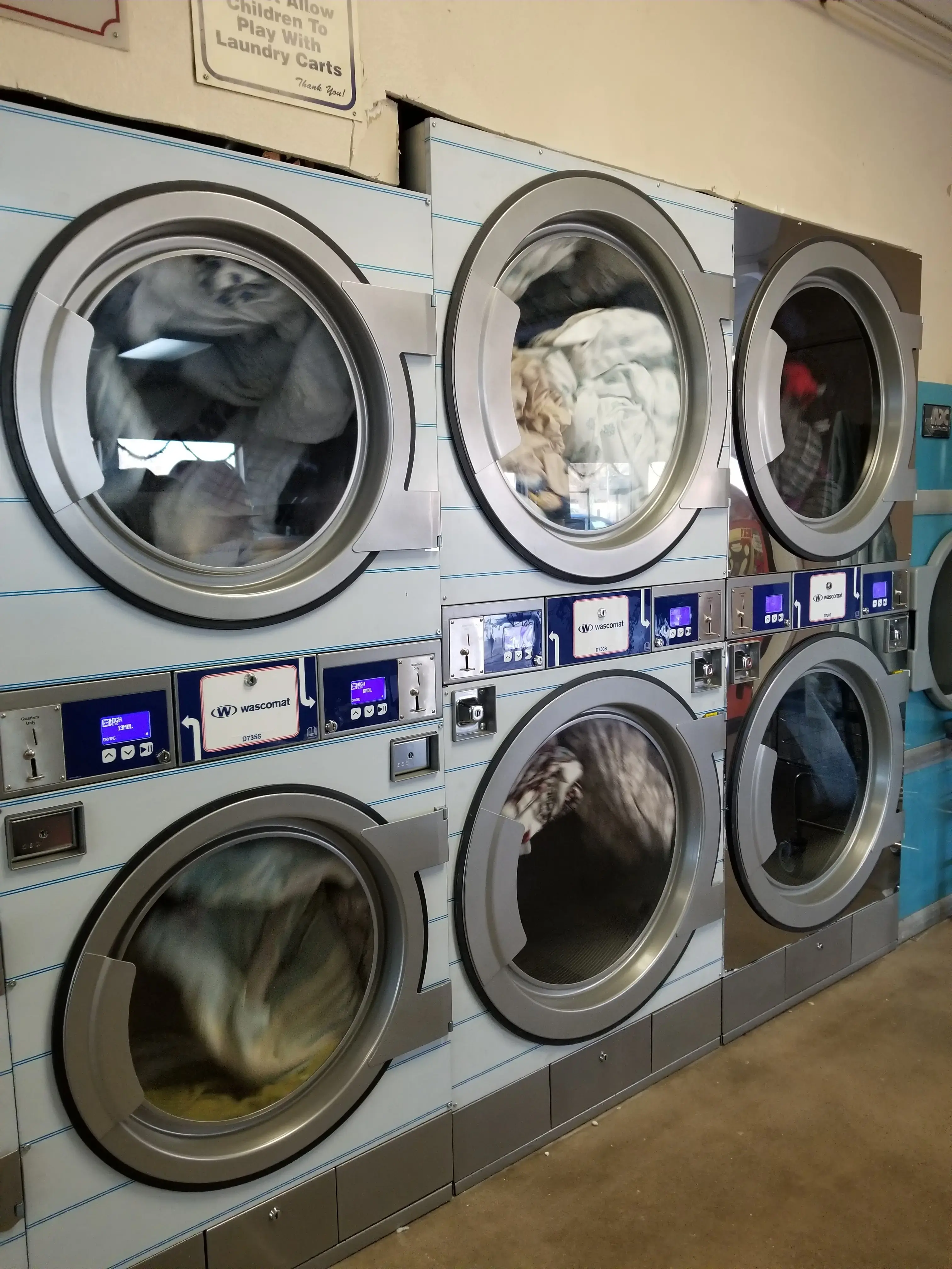 Big d's Laundromat - Image 17