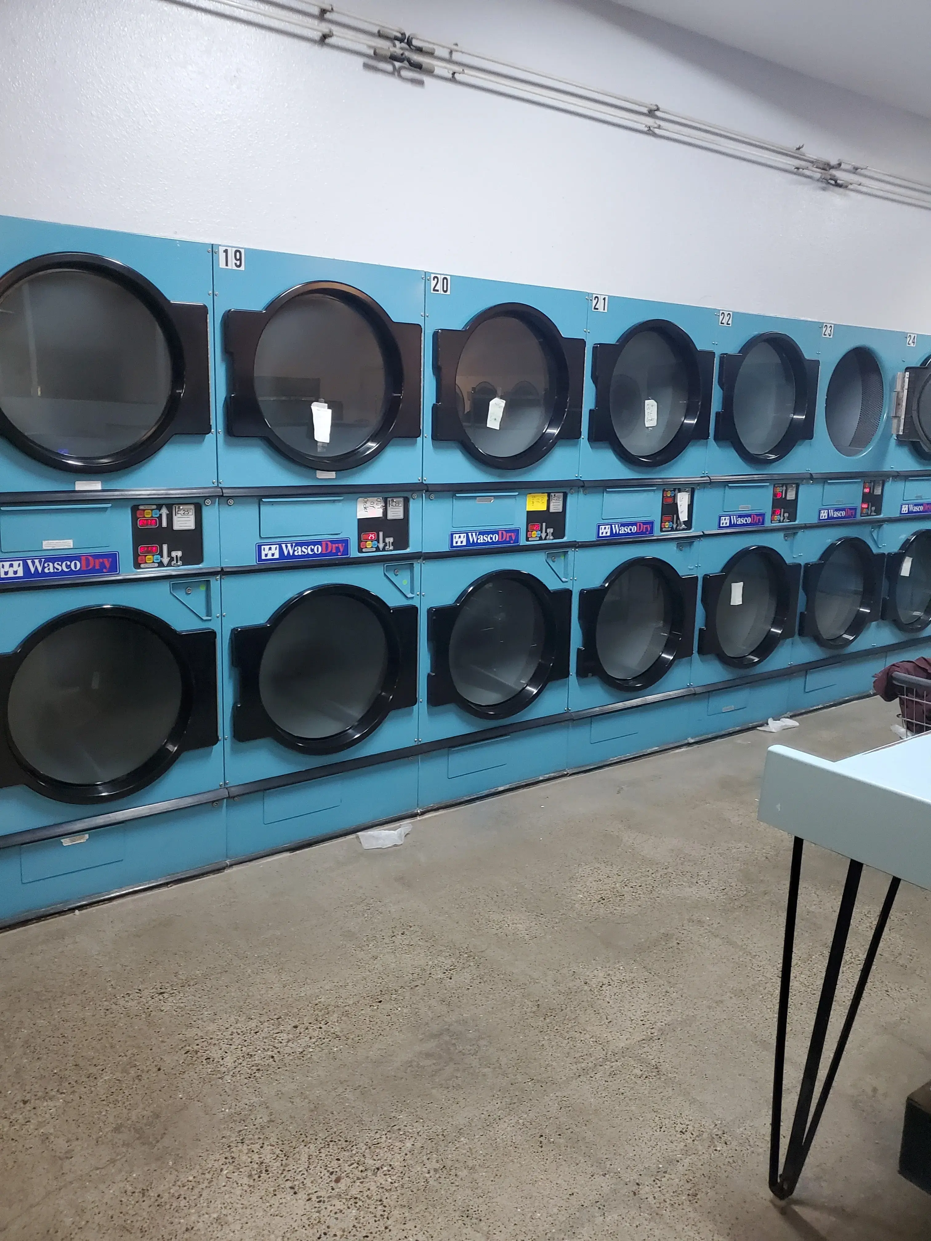Big d's Laundromat thumbnail 19