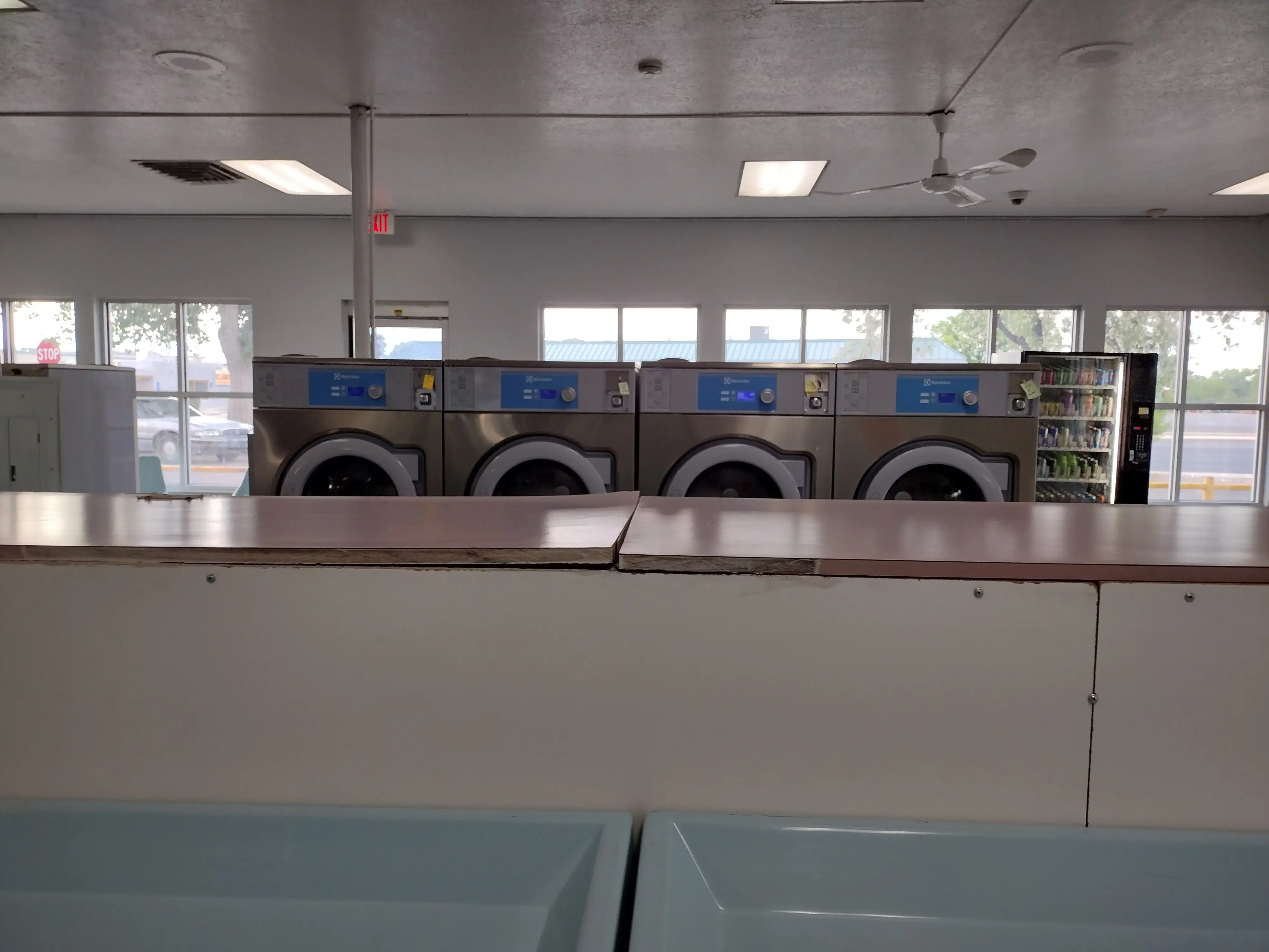 Big d's Laundromat thumbnail 14