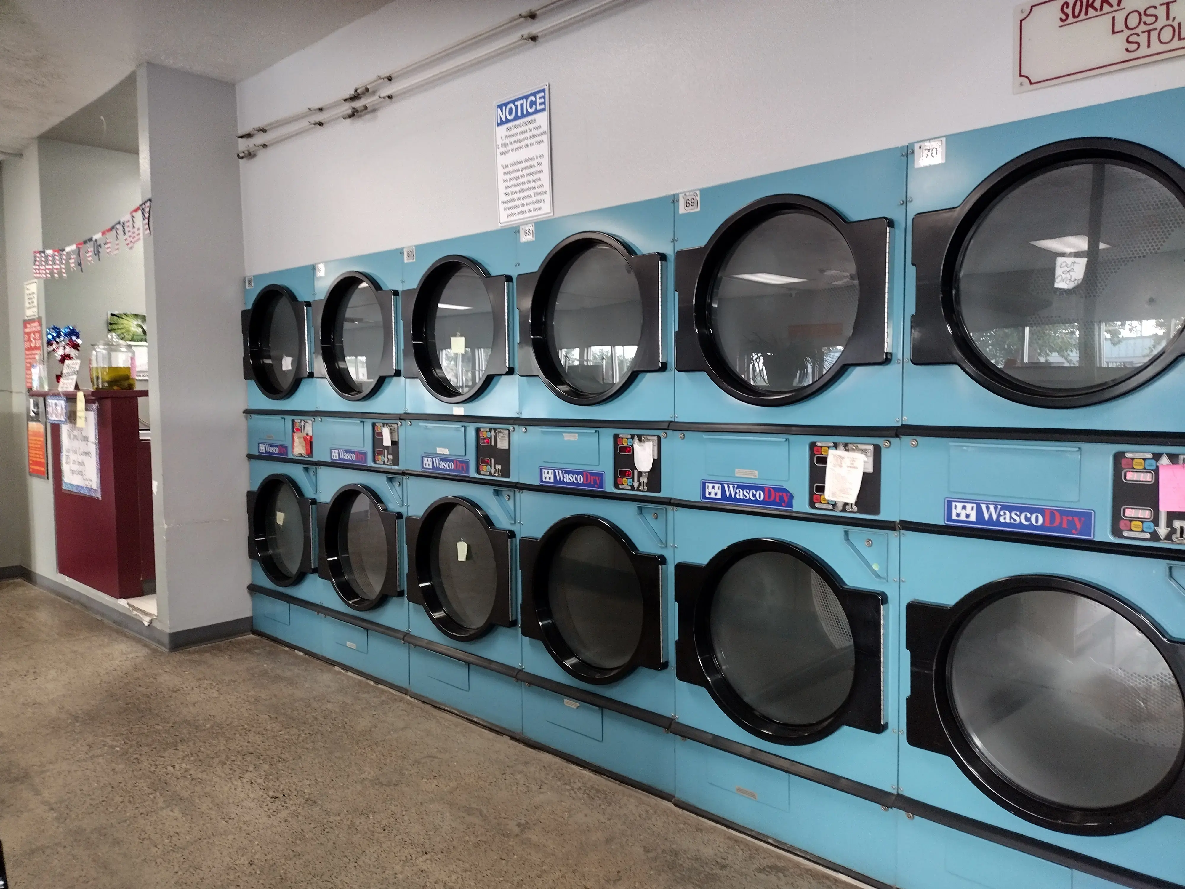 Big d's Laundromat location