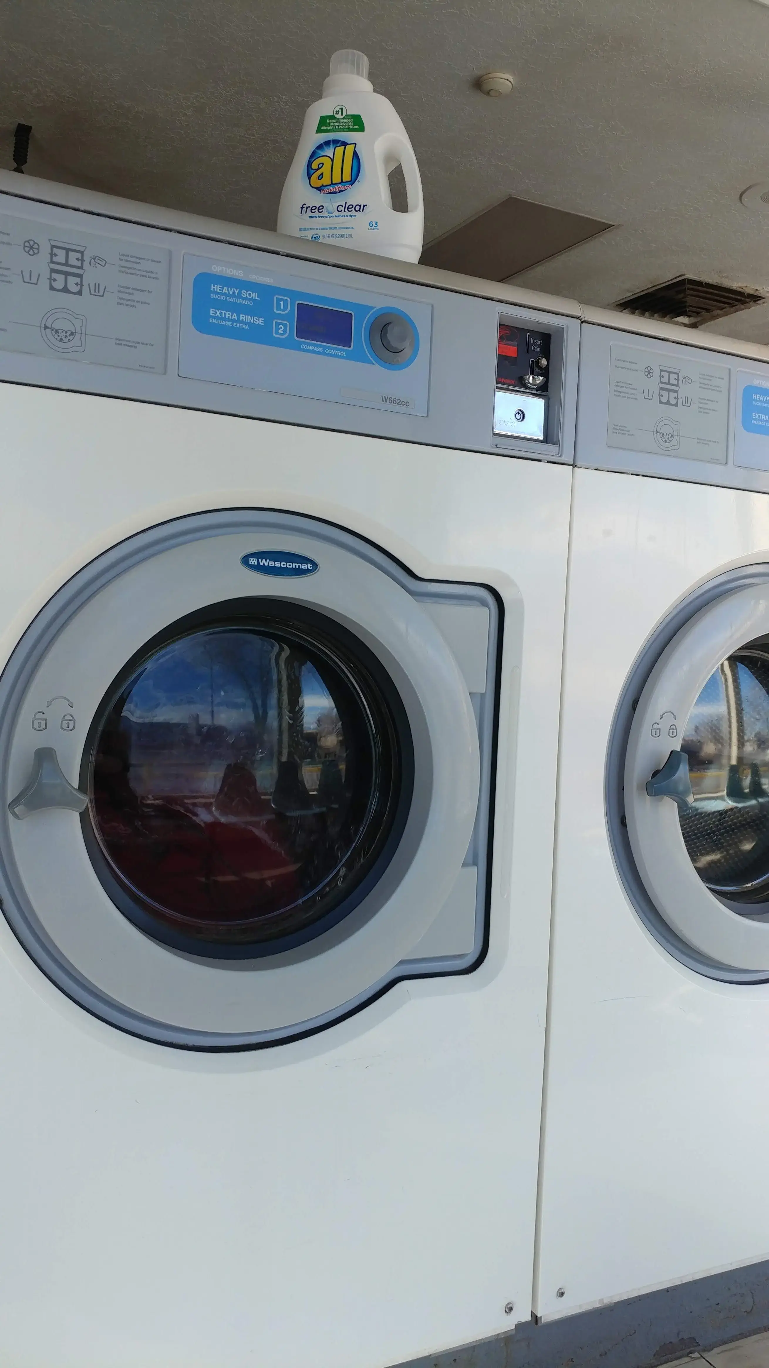 Big d's Laundromat - Image 8