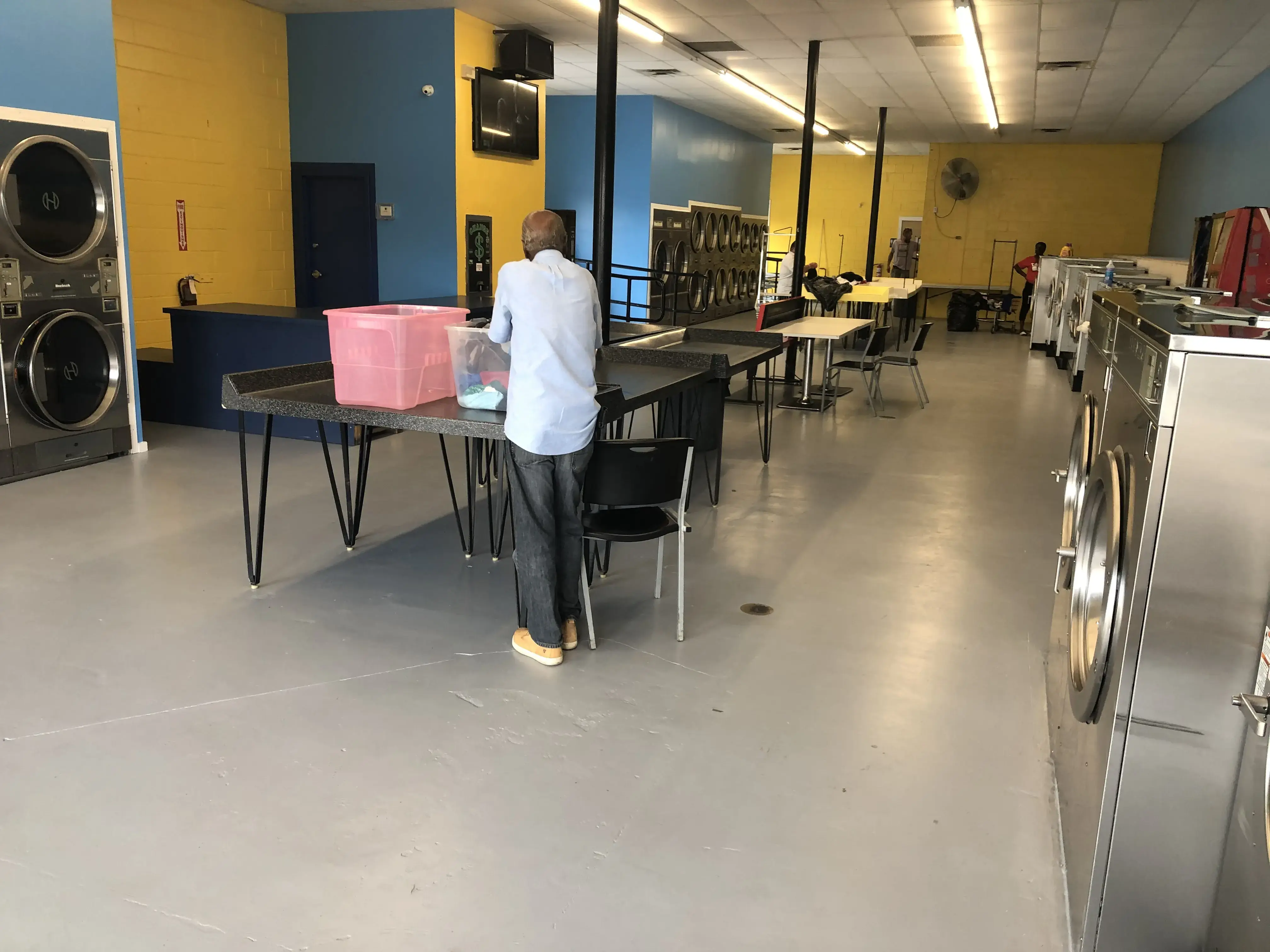 BIG LOAD LAUNDRY - Image 8