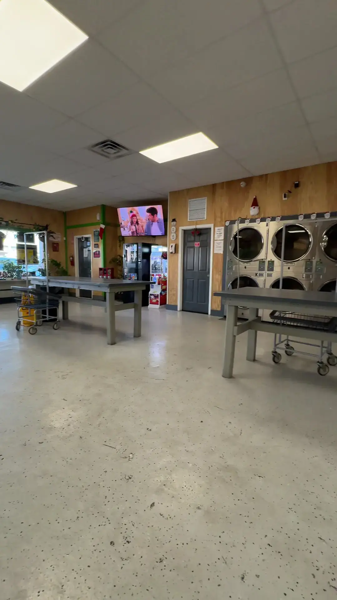Big Run Coin Laundry - Image 15