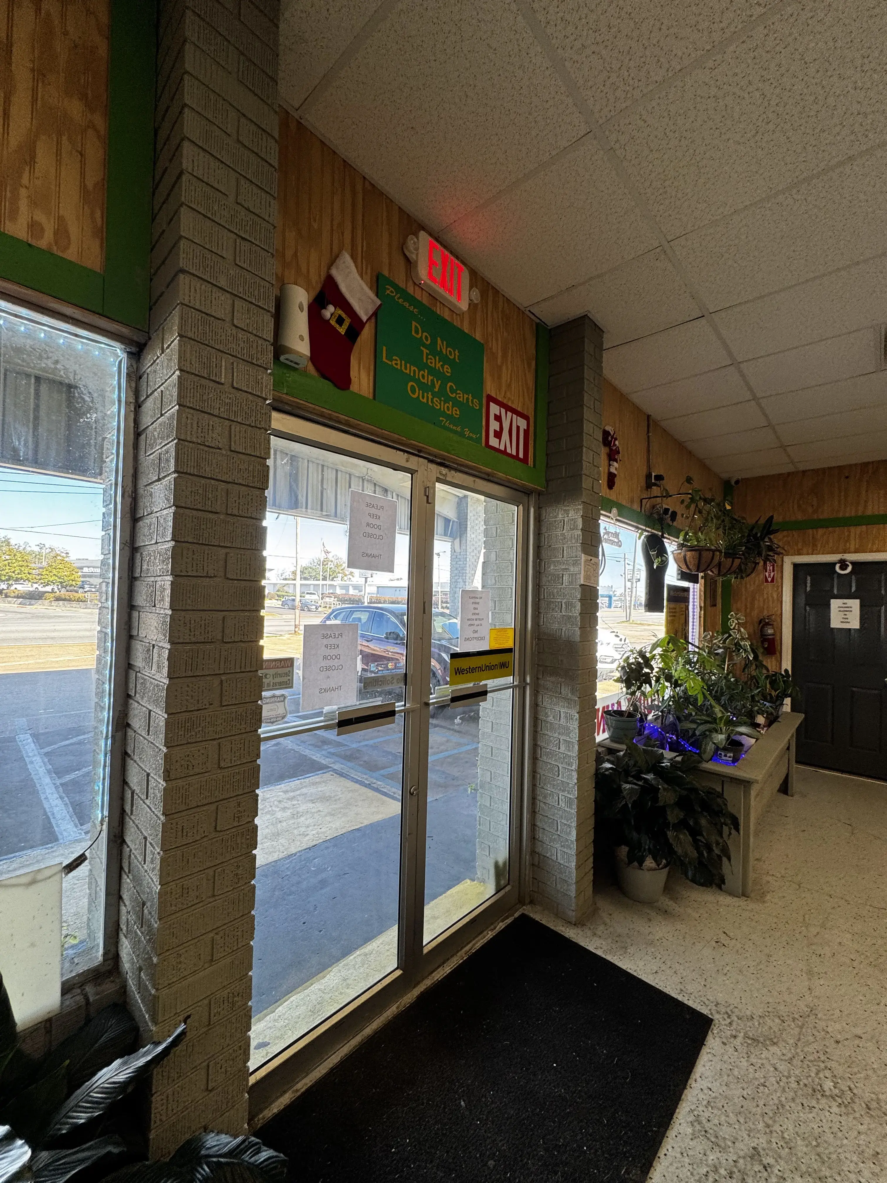 Big Run Coin Laundry - Image 17