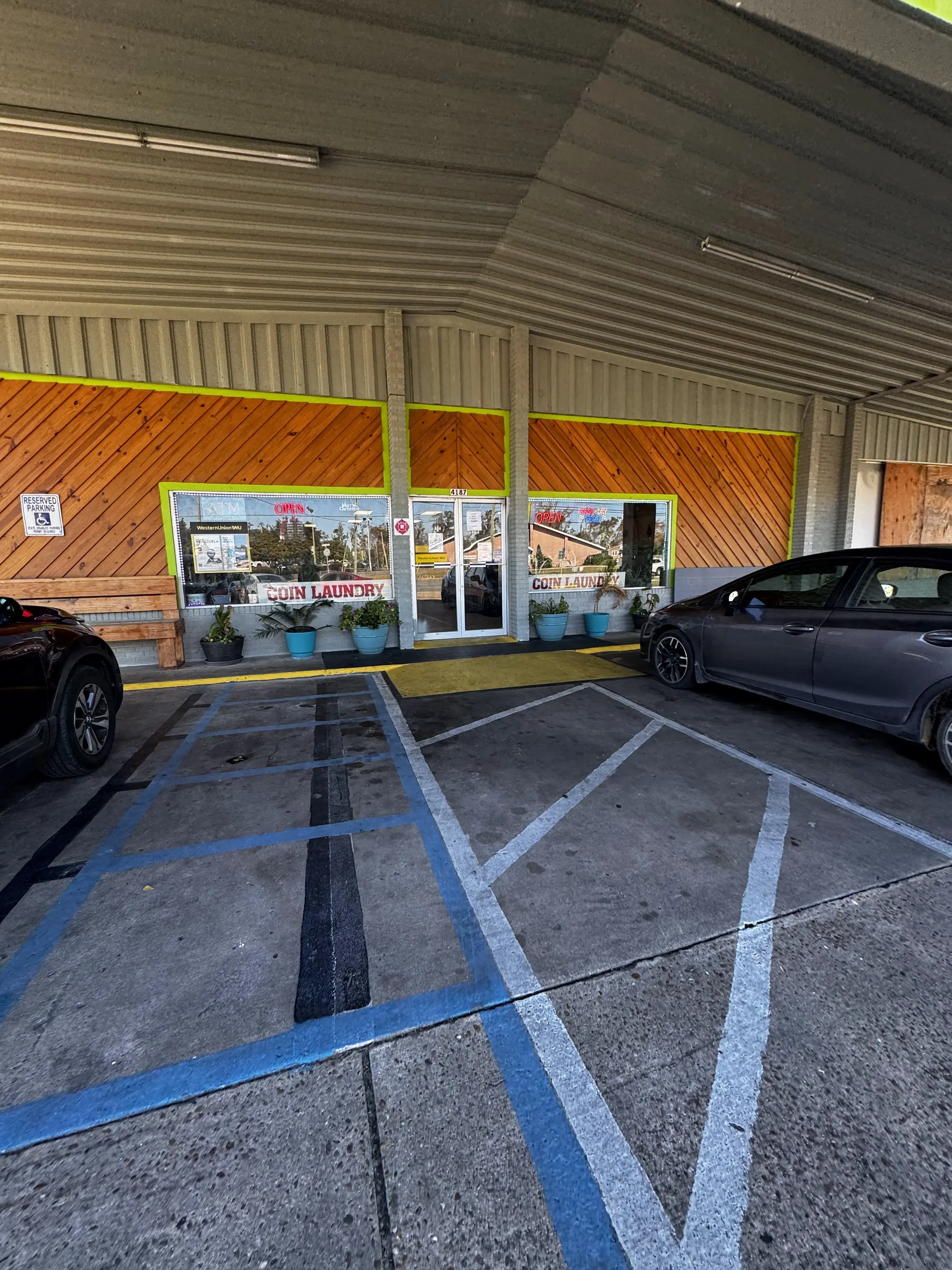 Big Run Coin Laundry - Image 11