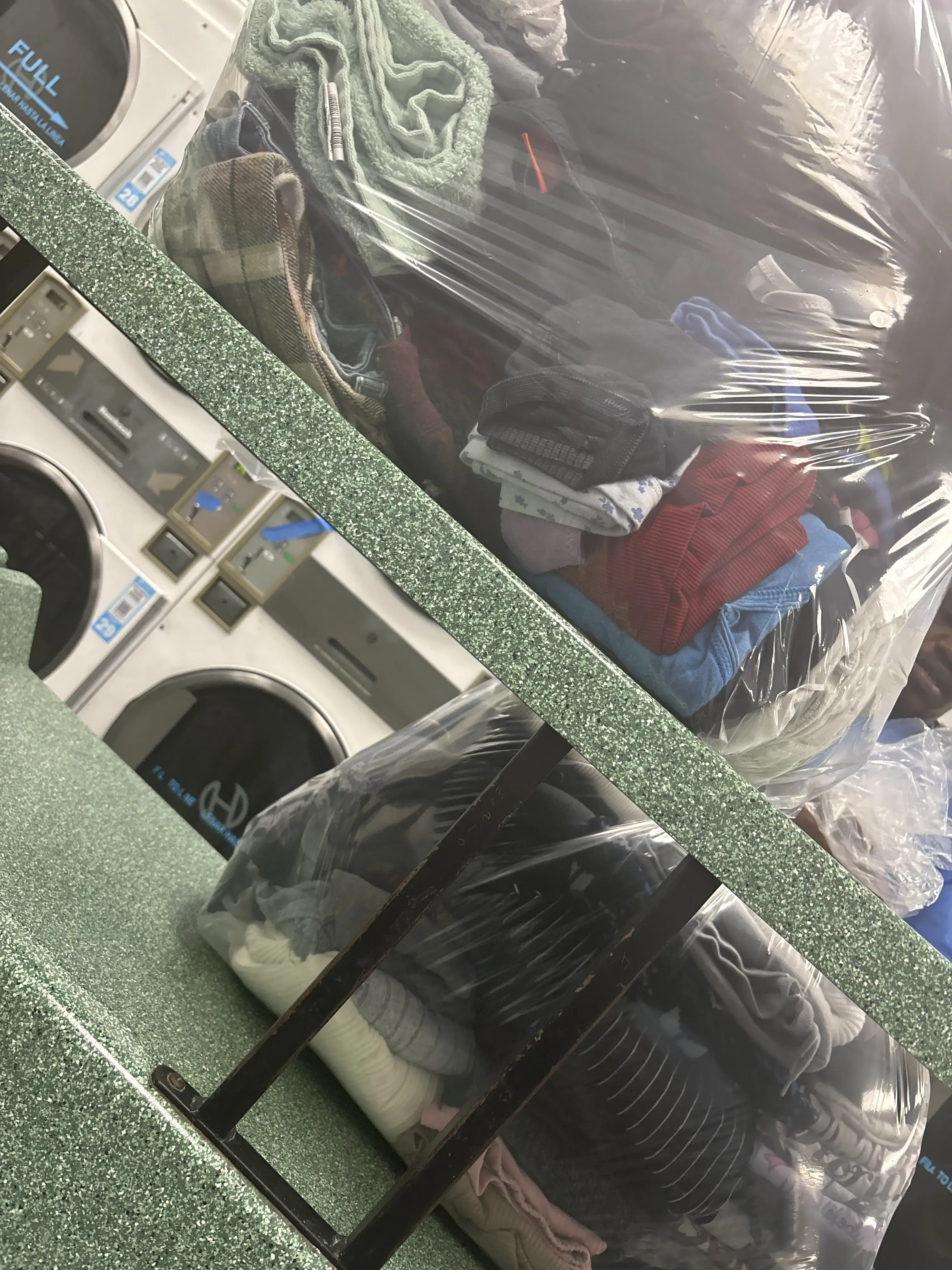 Big Splash Laundry thumbnail 18