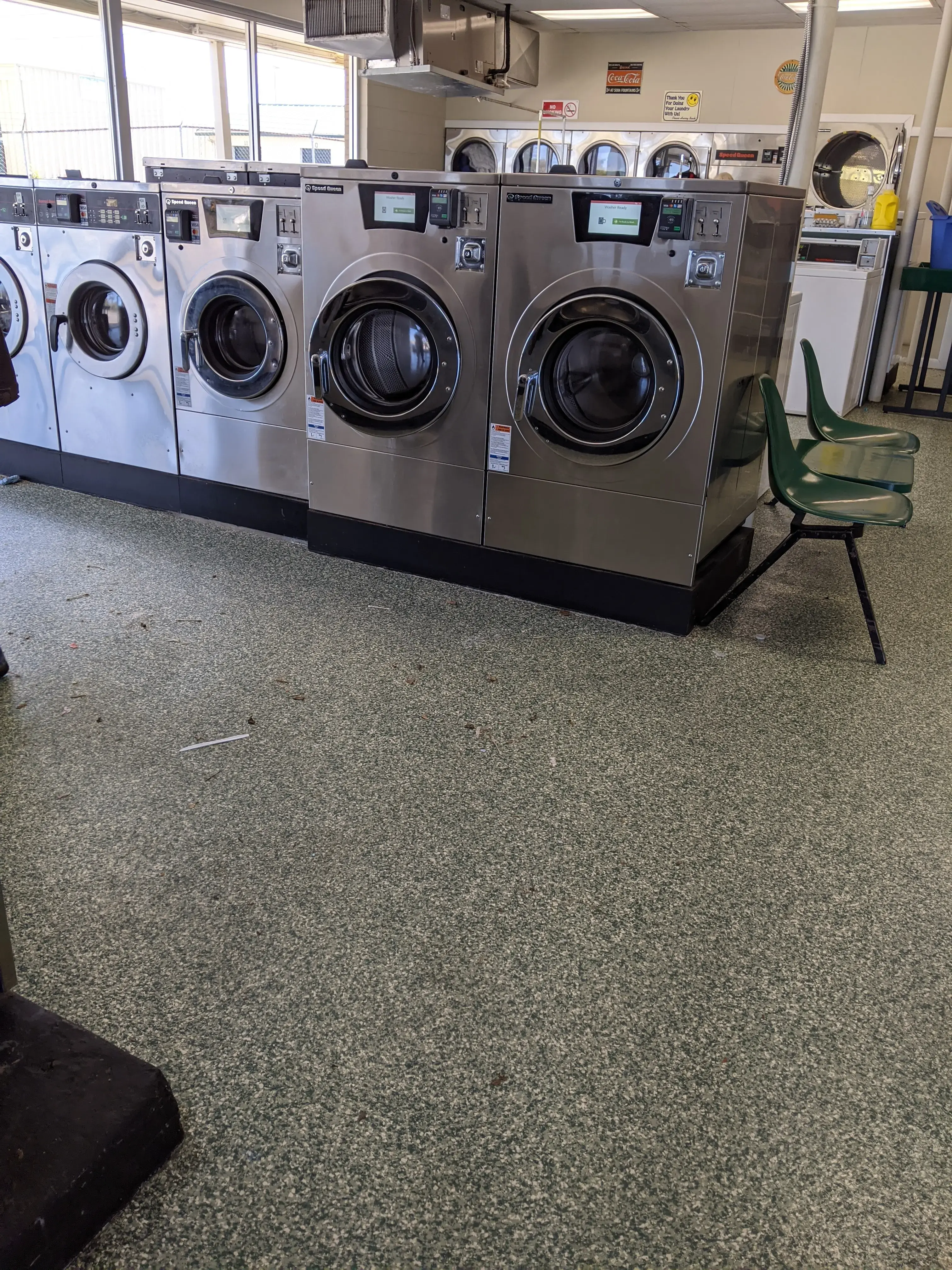 Big Tub Wash Coin Laundry thumbnail 10
