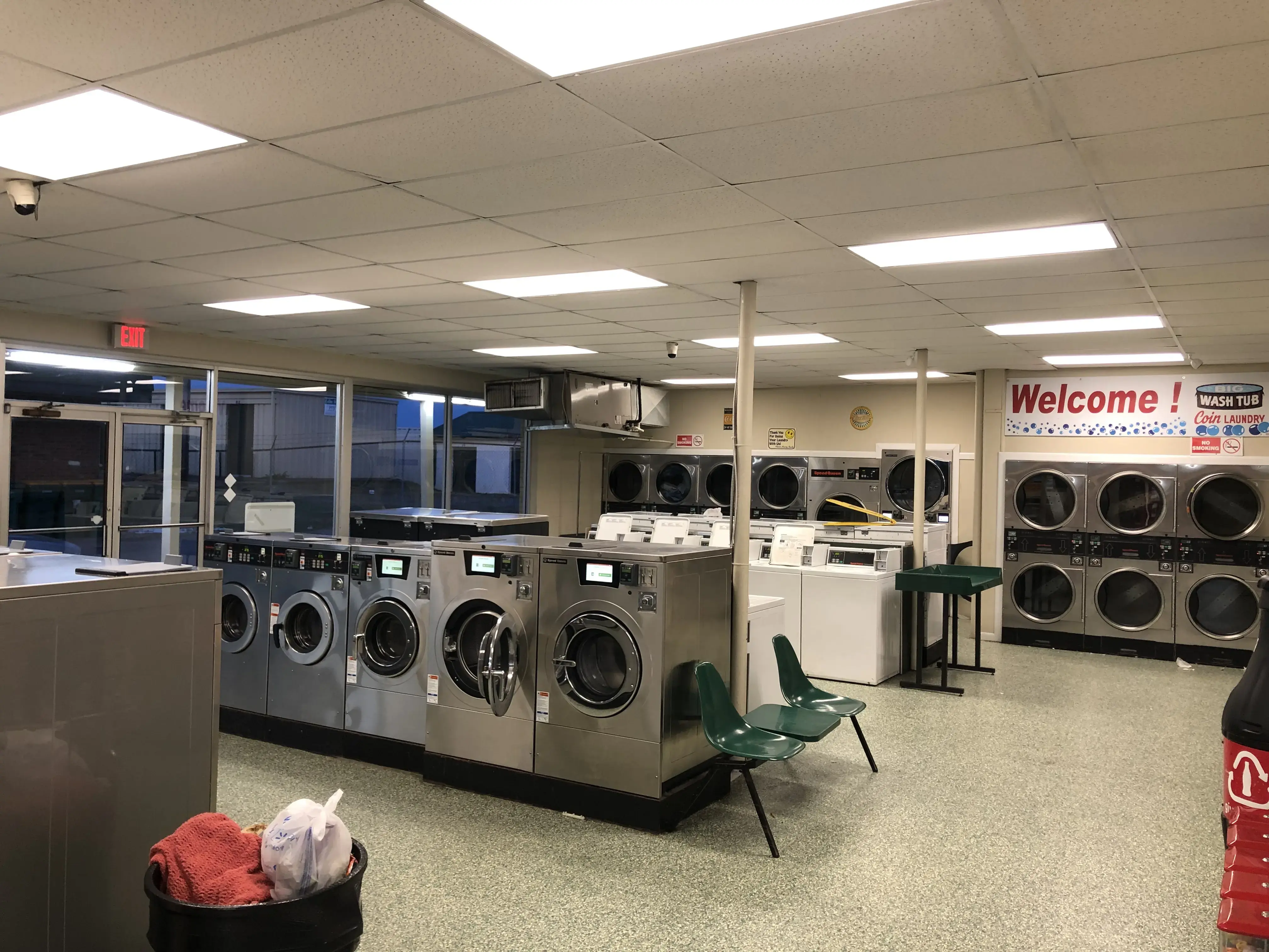 Big Tub Wash Coin Laundry thumbnail 1
