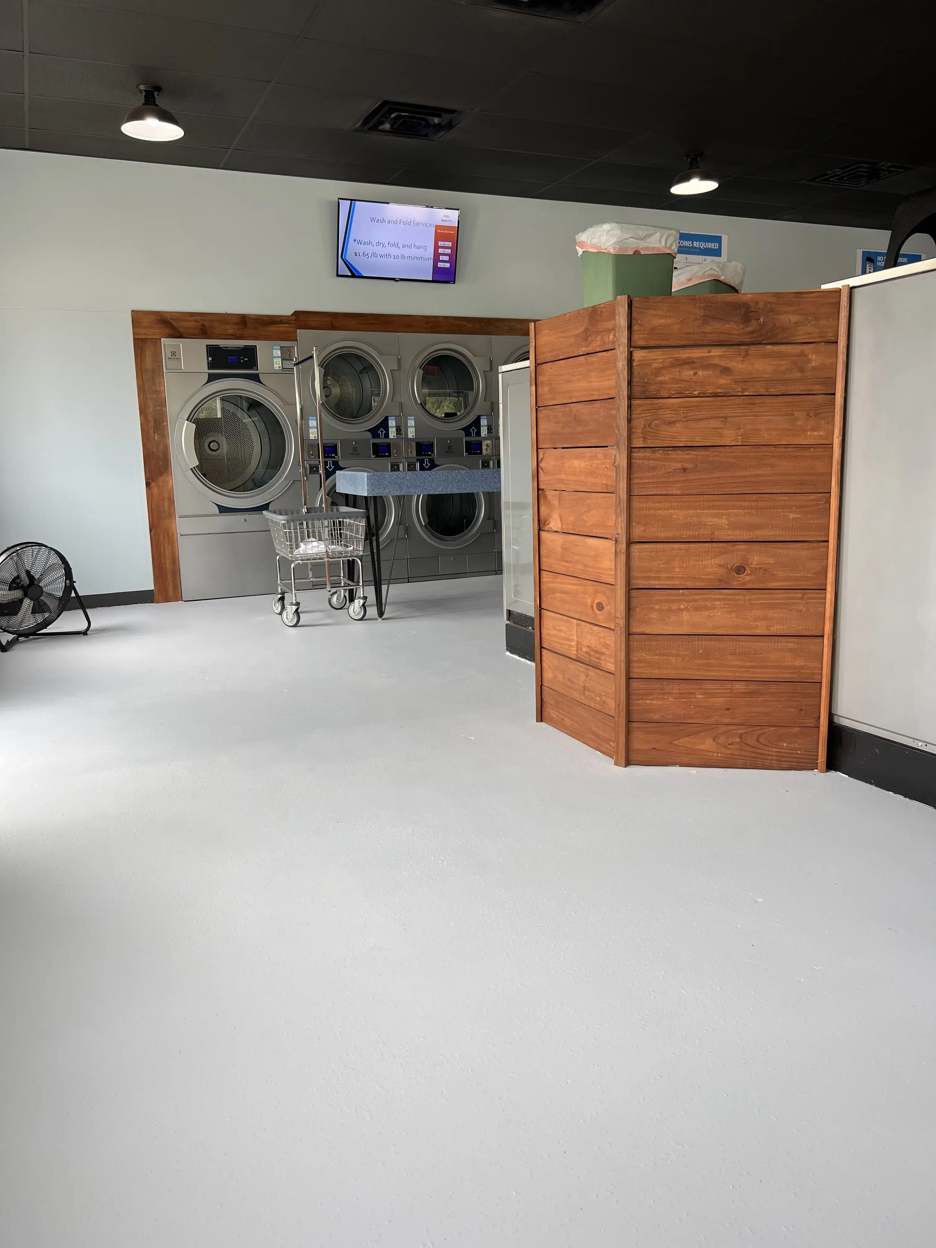 Big Wash Laundromat - Image 19