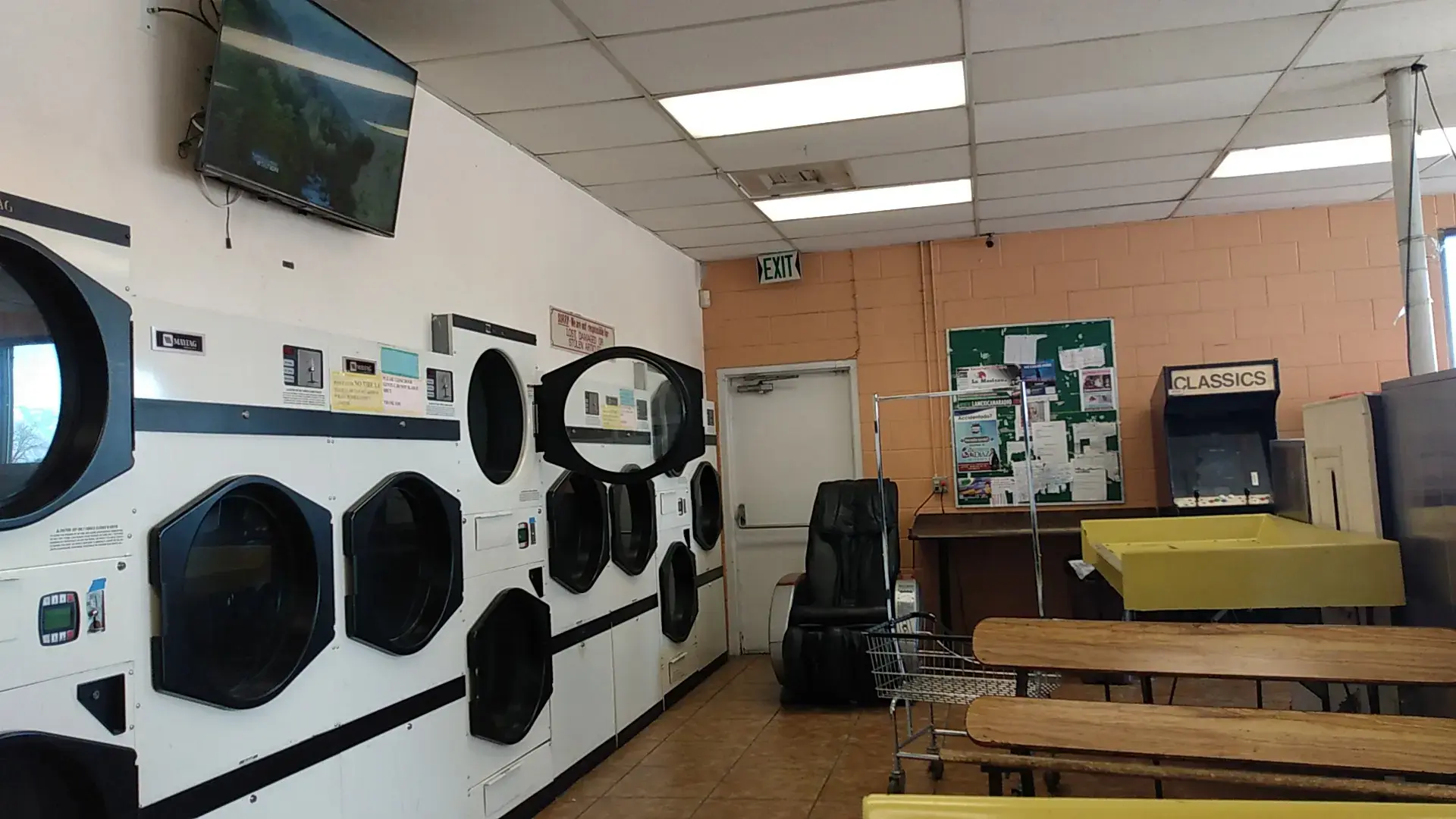 Big Wash Laundromat thumbnail 10
