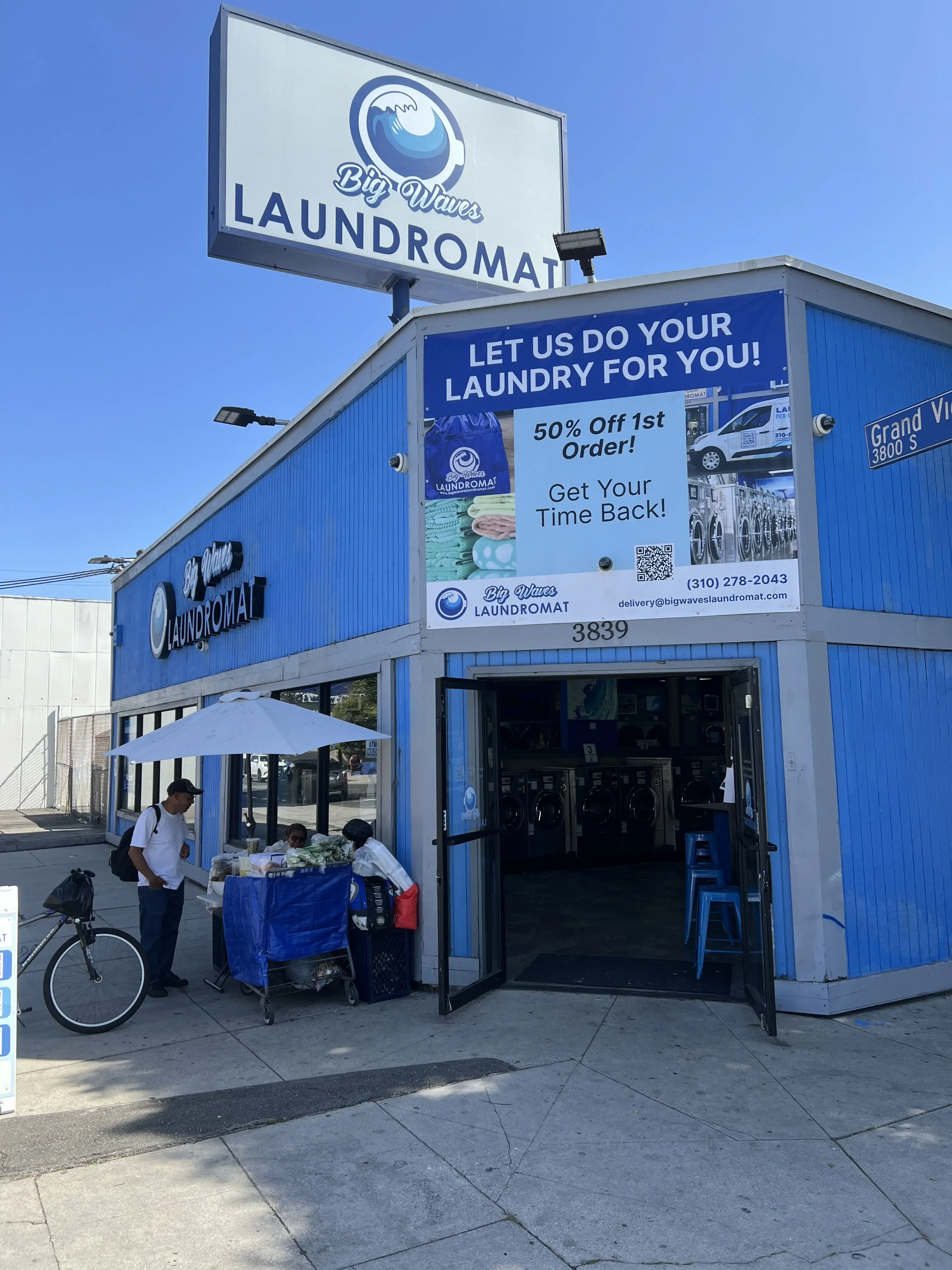 Big Waves Laundromat - Mar Vista - Image 3