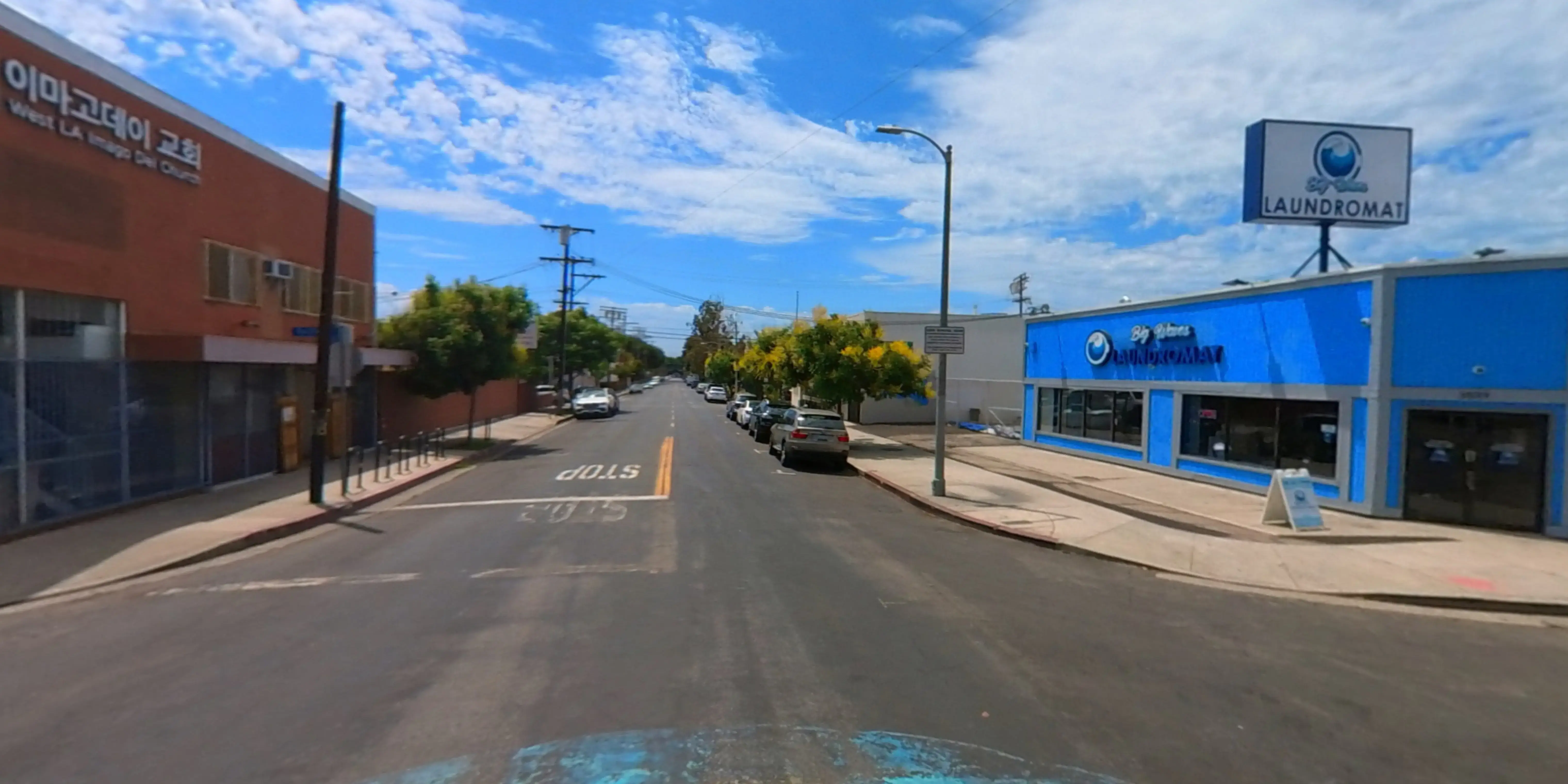 Big Waves Laundromat - Mar Vista thumbnail 8