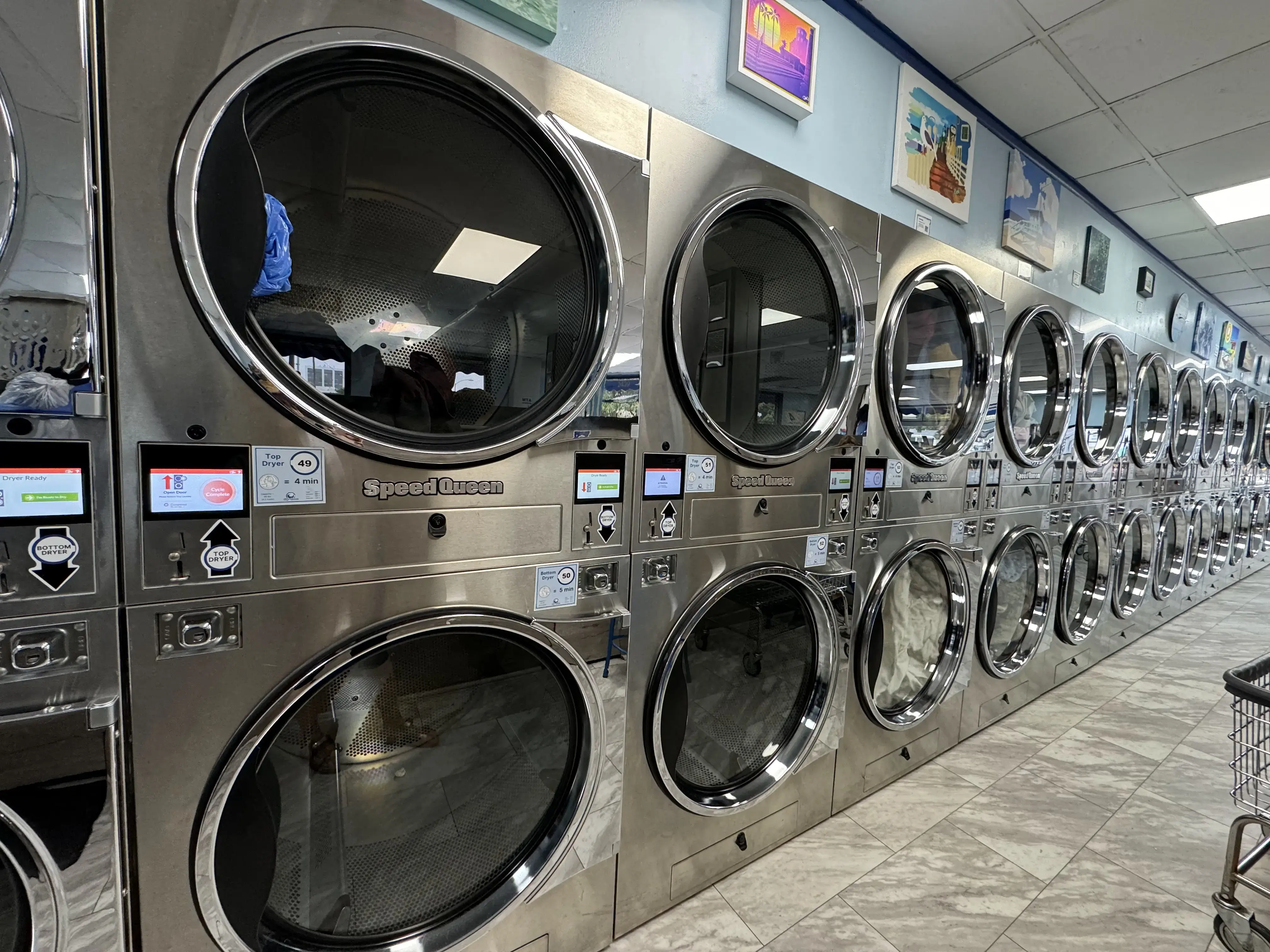 Big Waves Laundromat - Image 3