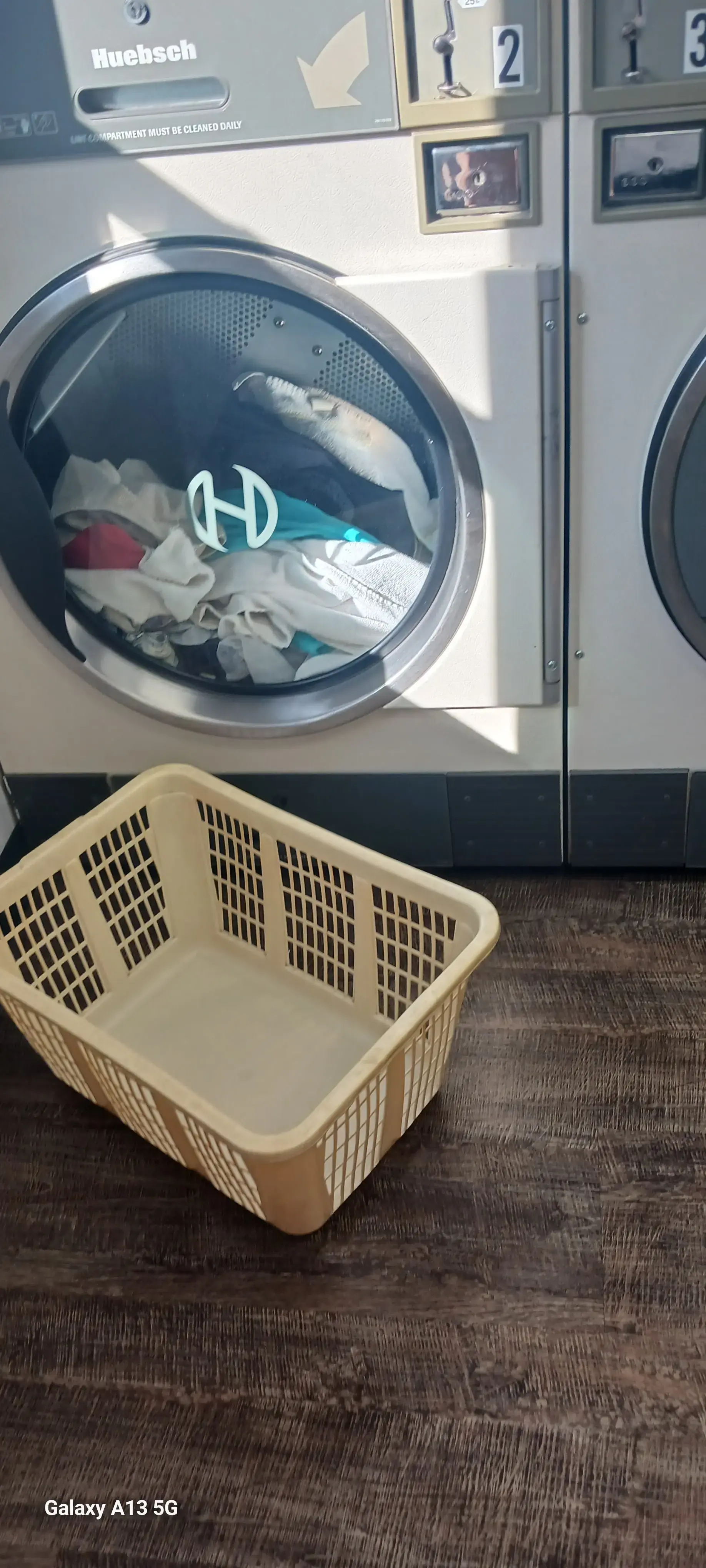 Billings Park Laundromat and Sapphire Waters Laundry thumbnail 8