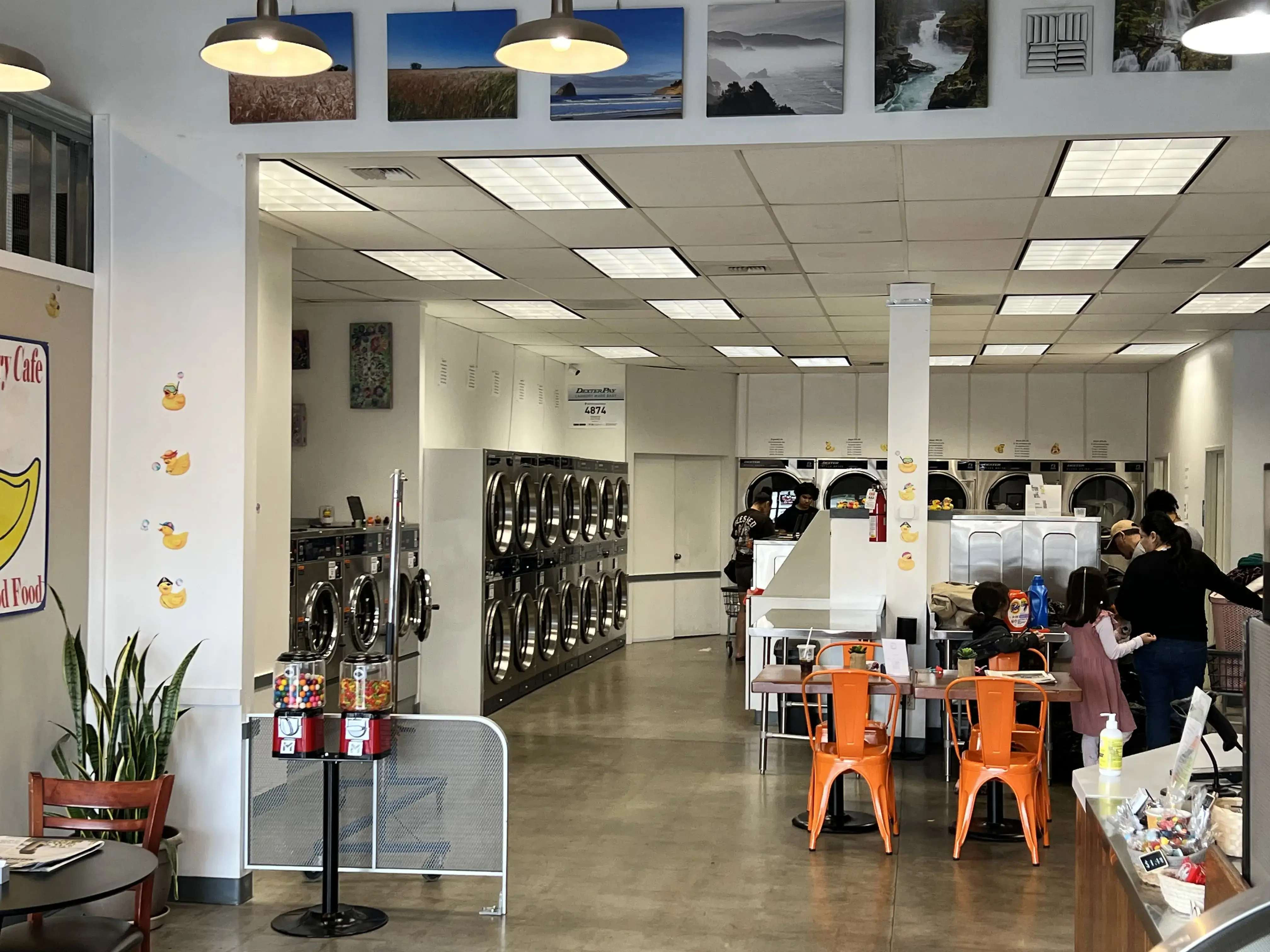 Bims Laundry Cafe - Image 7