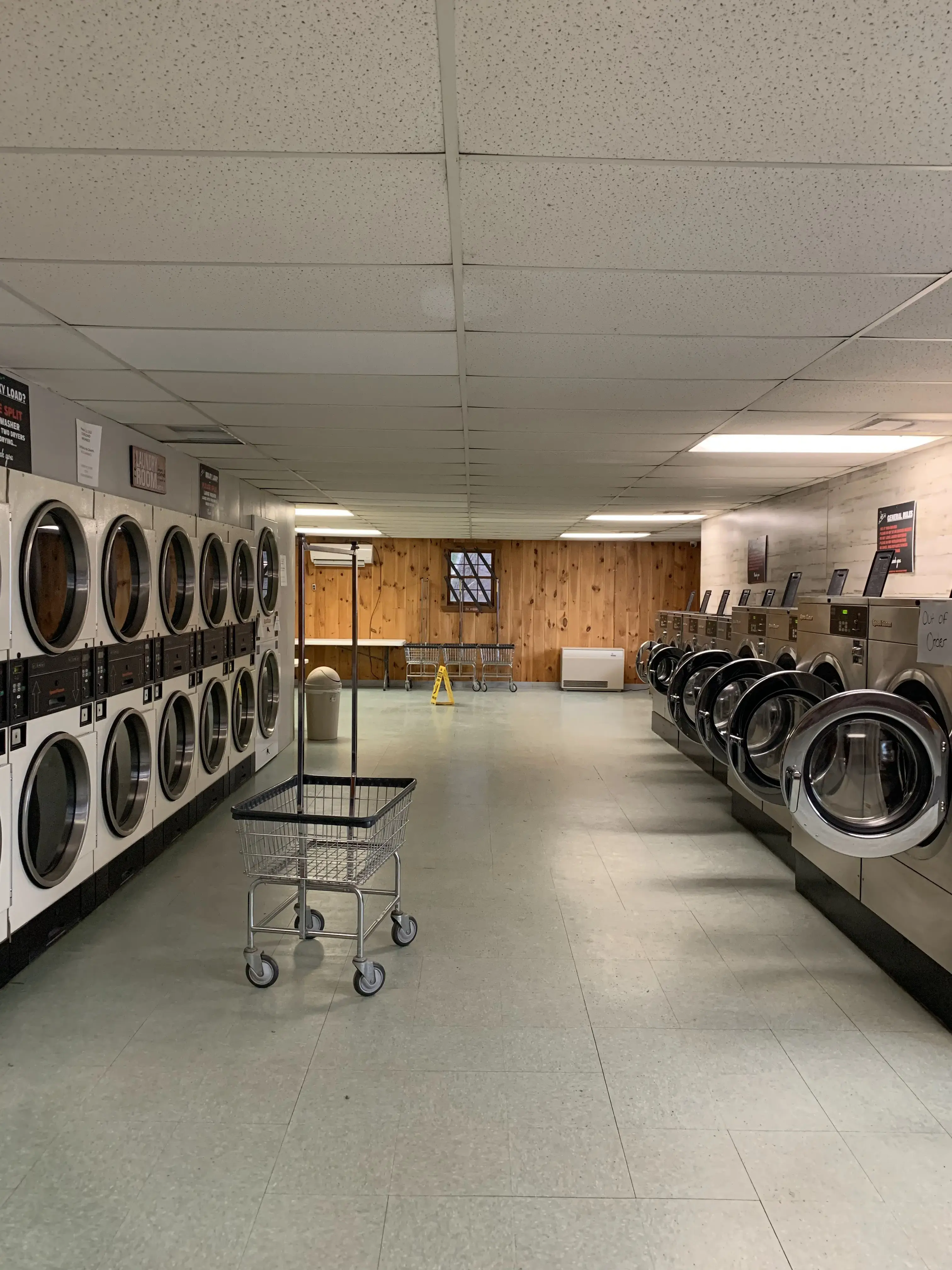 Bingham Laundry Lounge - Image 14