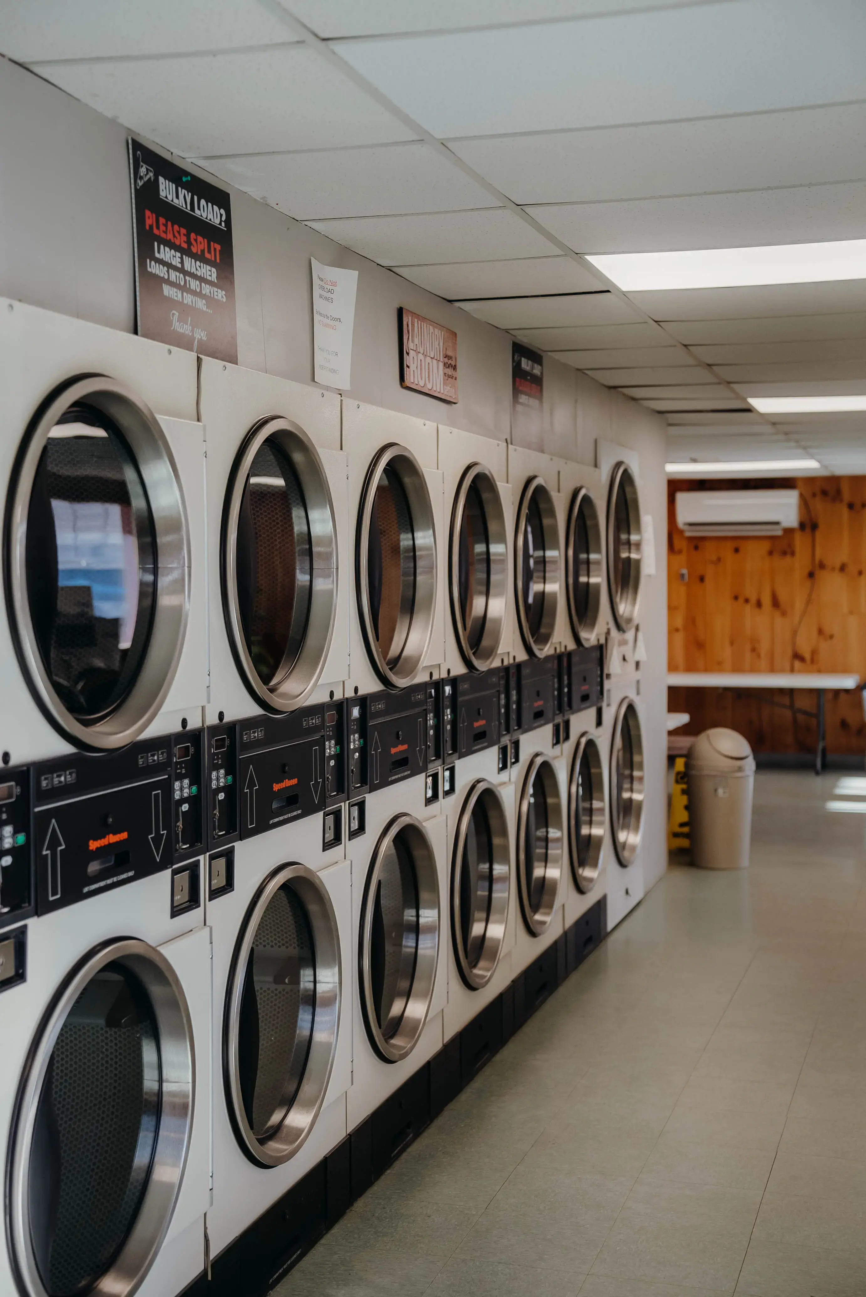 Bingham Laundry Lounge thumbnail 20