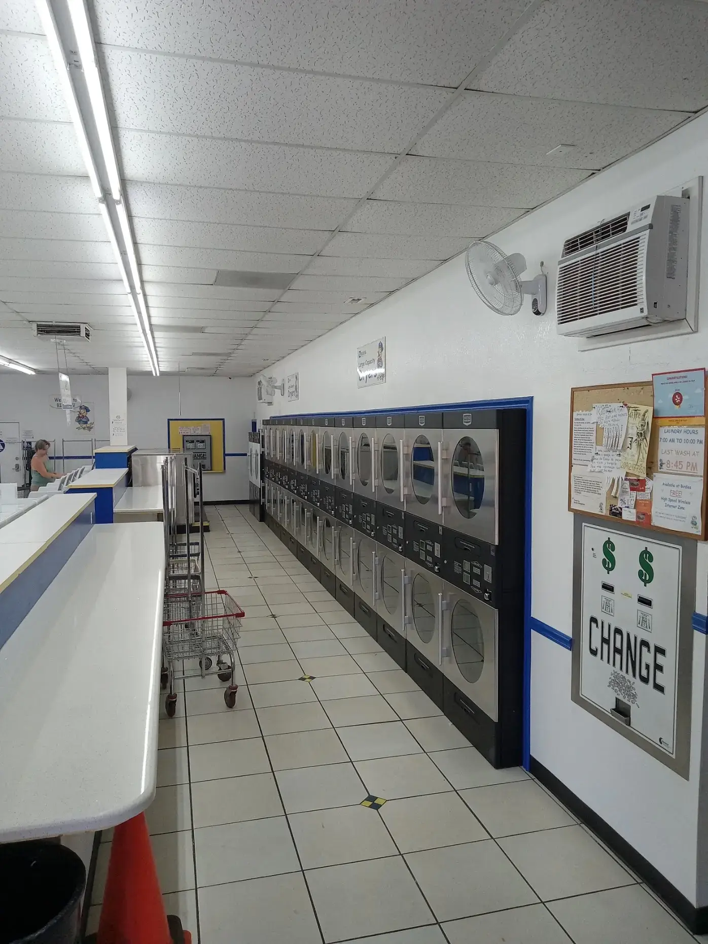 Birdie's Wash & Dry Laundry thumbnail 12