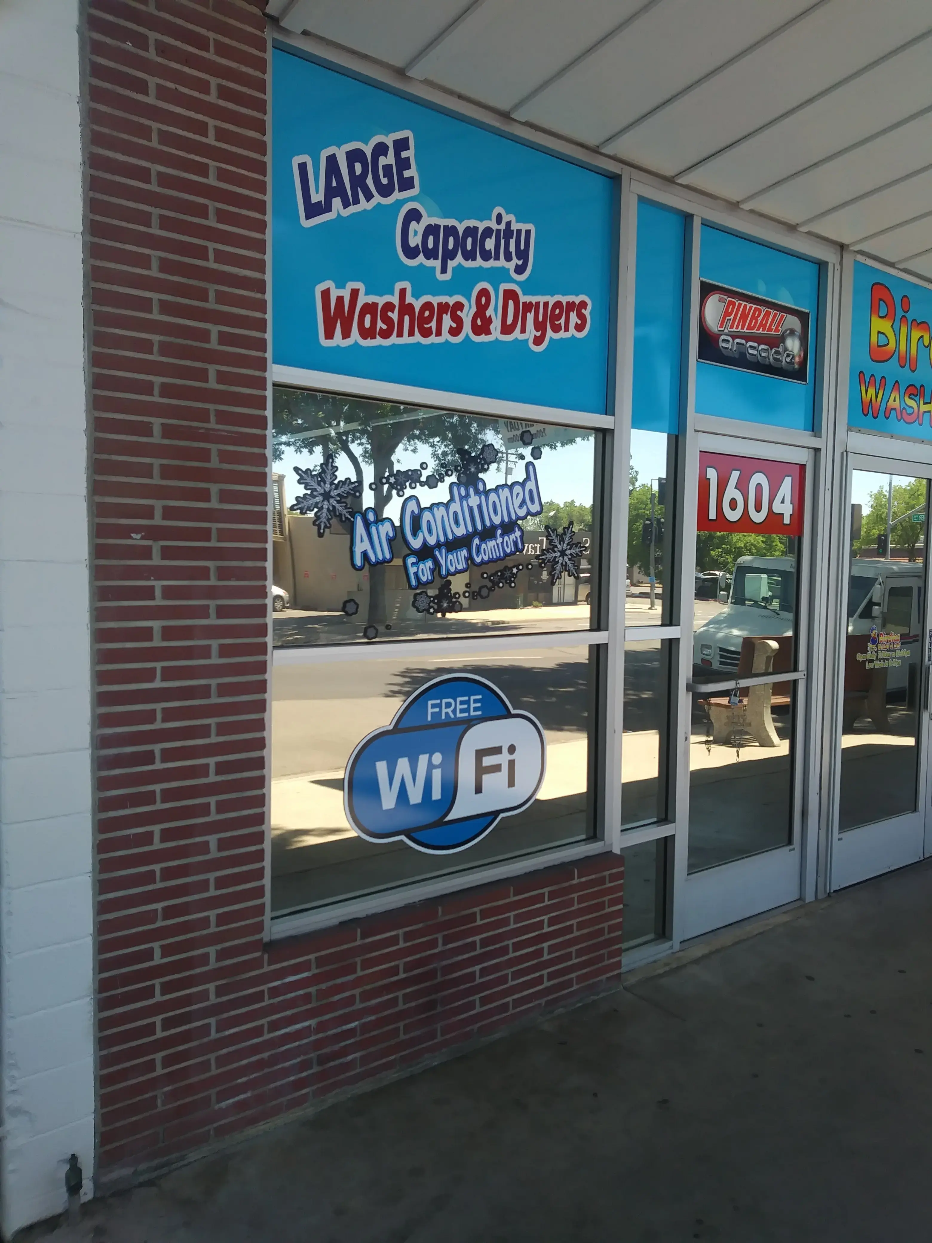 Birdie's Wash & Dry Laundry - Image 5