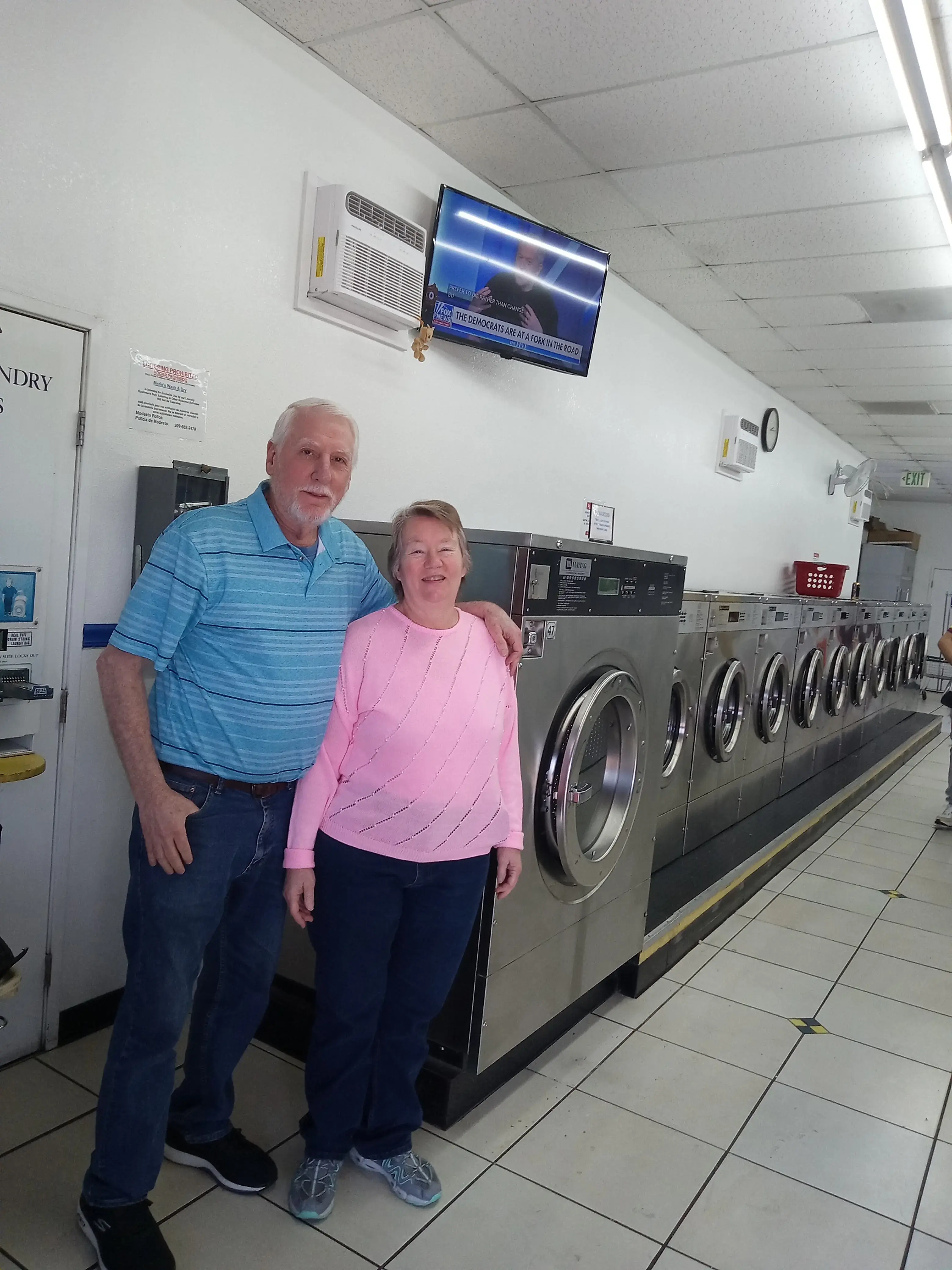 Birdie's Wash & Dry Laundry thumbnail 16