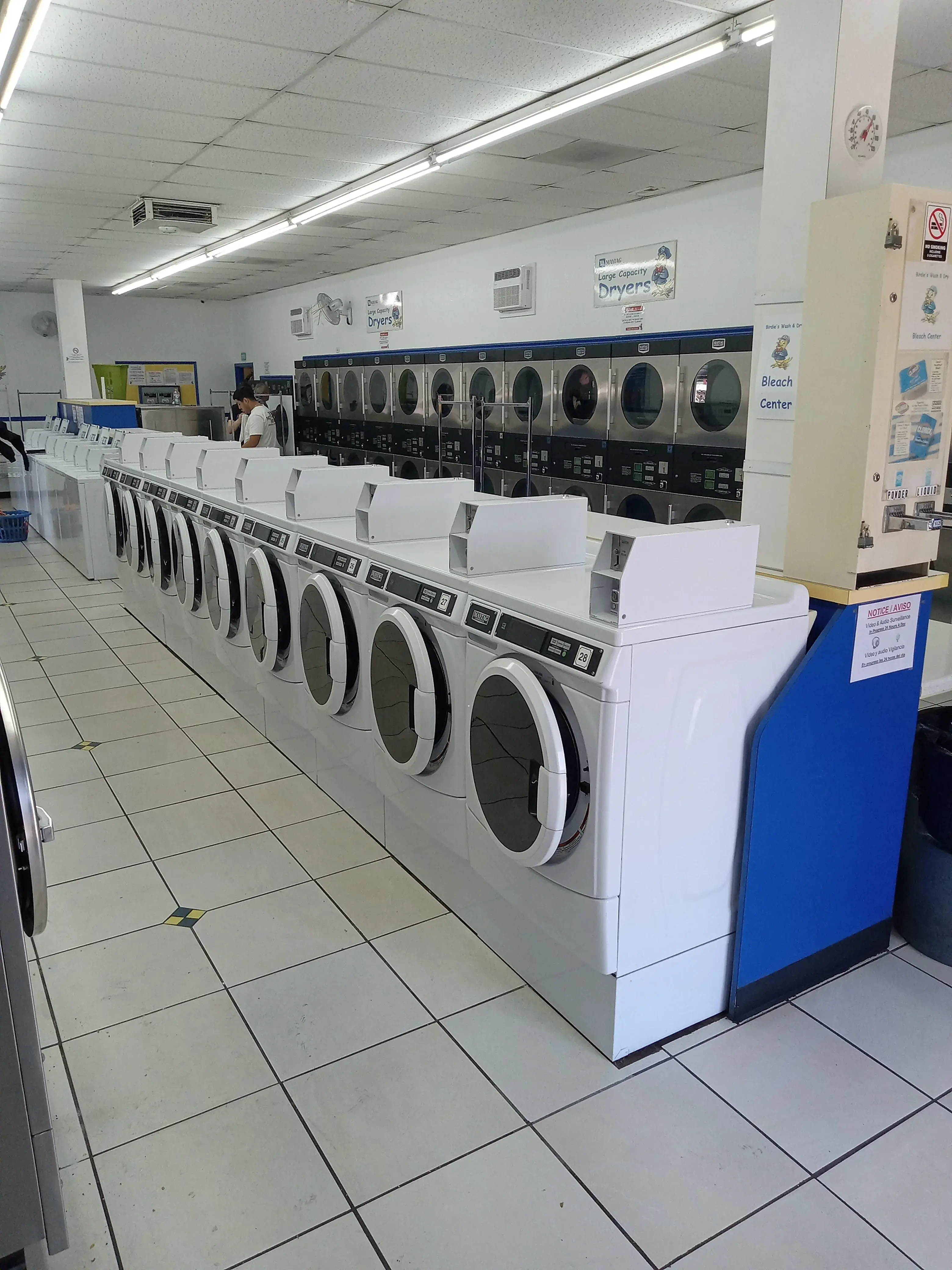 Birdie's Wash & Dry Laundry thumbnail 1