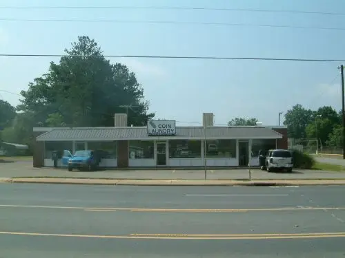 Biscoe Coin Laundry - Image 4