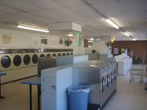 Biscoe Coin Laundry - Image 7